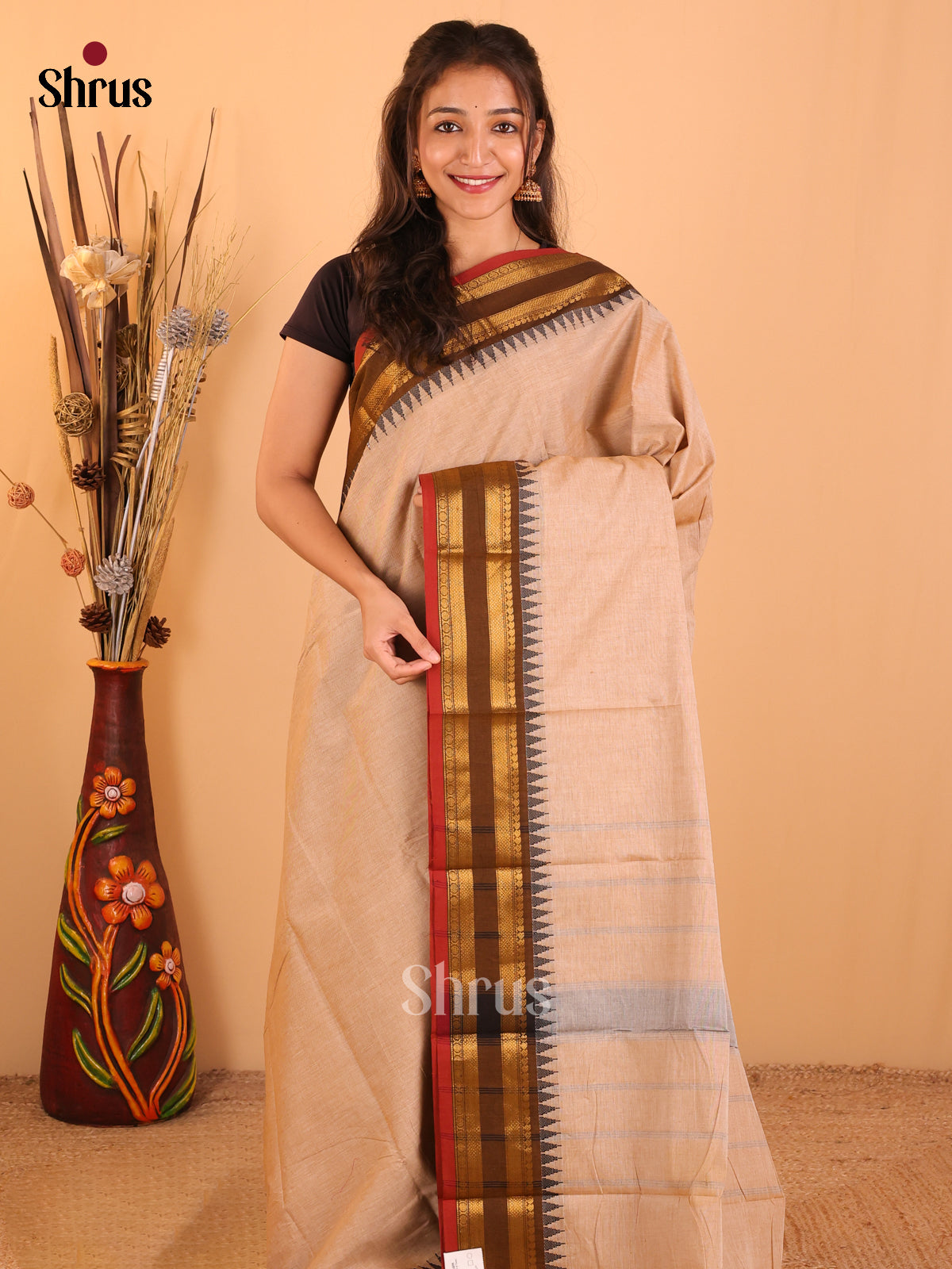 Sandal with Brown-Chettinad saree -DDS02076 - Shop on Shrus.com
