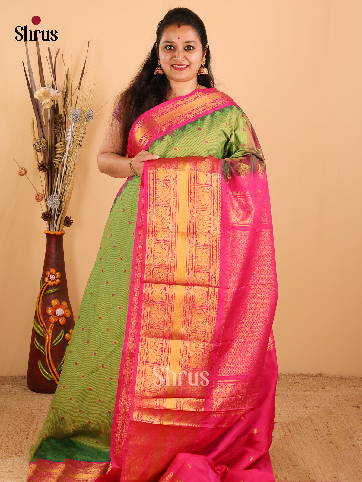 Green with Pink-Gadwal Half pure Saree - DDS04115 - Shop on Shrus.com