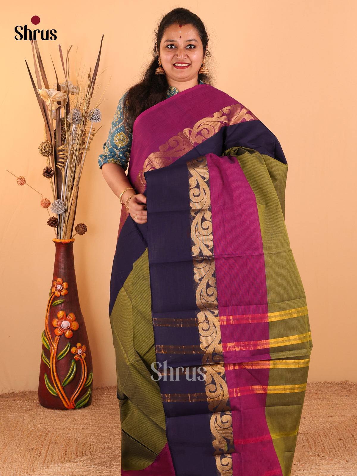 Mehandhi Green with NAvy blue & Pink - Chettinad Cotton saree - DDS09115 - Shop on Shrus.com