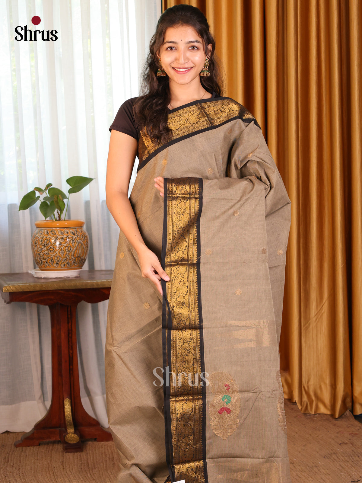 Beige with black - Chettinad Cotton Saree - DDS09385 - Shop on Shrus.com