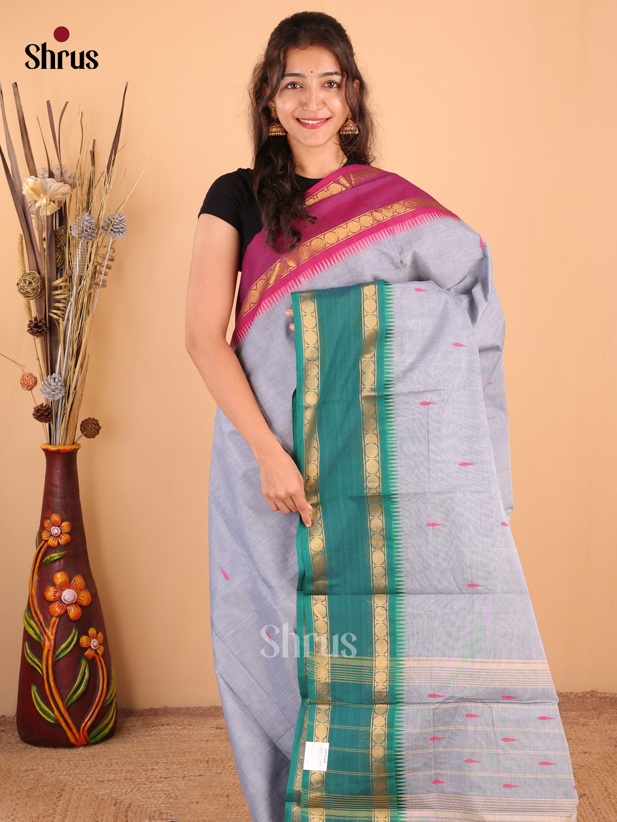 Grey with Green - Chettinad Cotton Saree - DDS10014 - Shop on Shrus.com