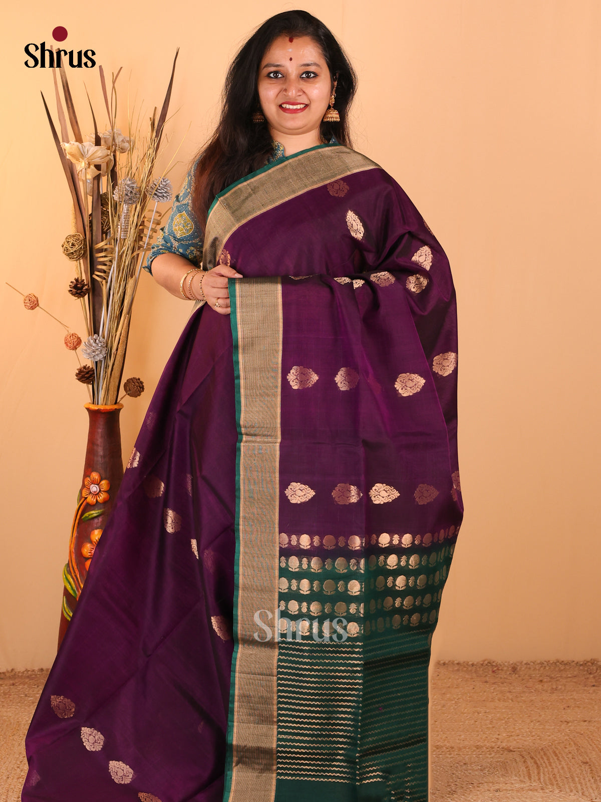 Chic Purple Silk Cotton Saree With Zari Buttas Paired With Green Border & Pallu With Zari - Shop on Shrus.com