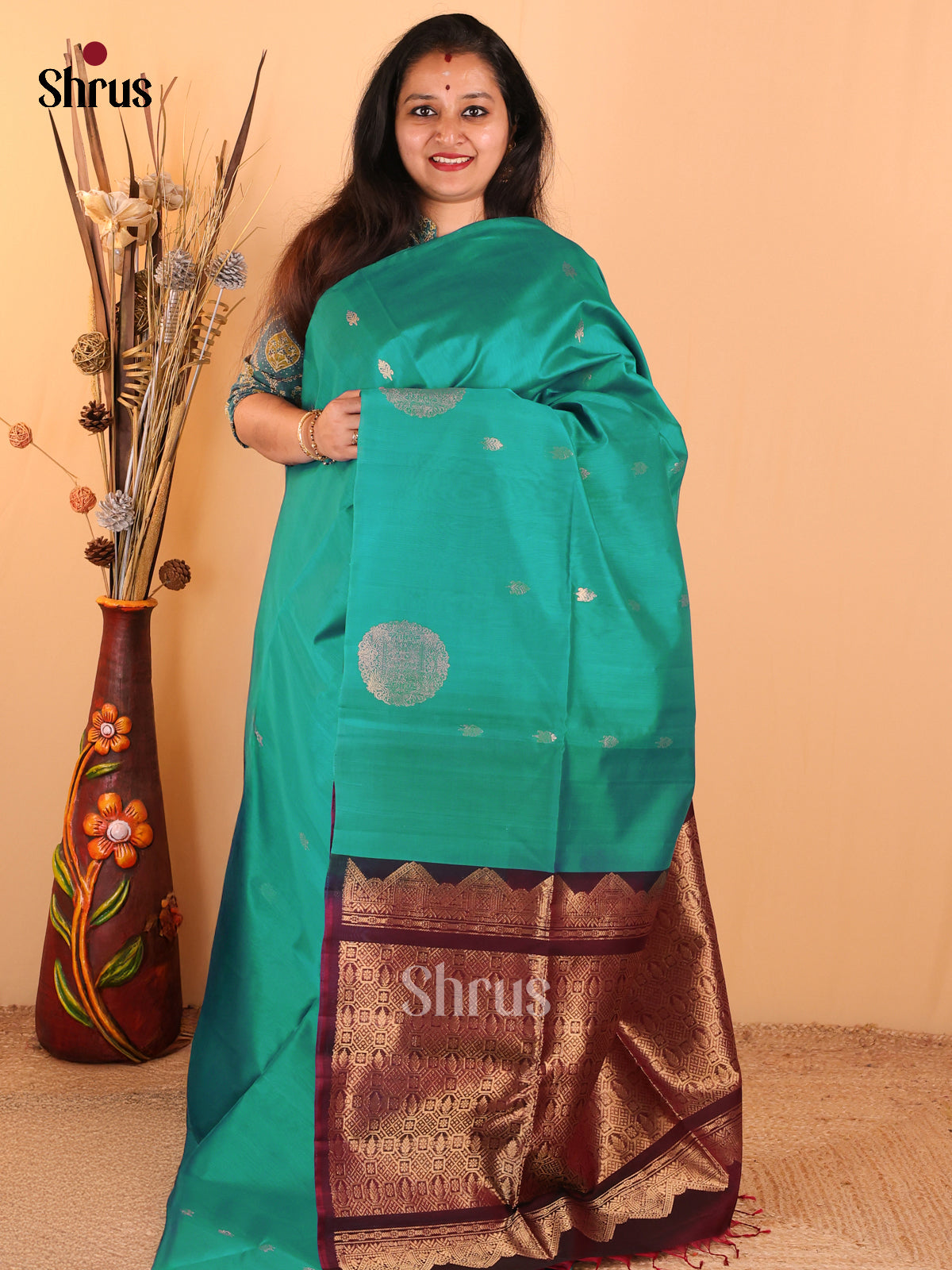 Regal Teal Green Silk Cotton Saree With Zari Buttas And Maroon Pallu With Gold Zari - Shop on Shrus.com