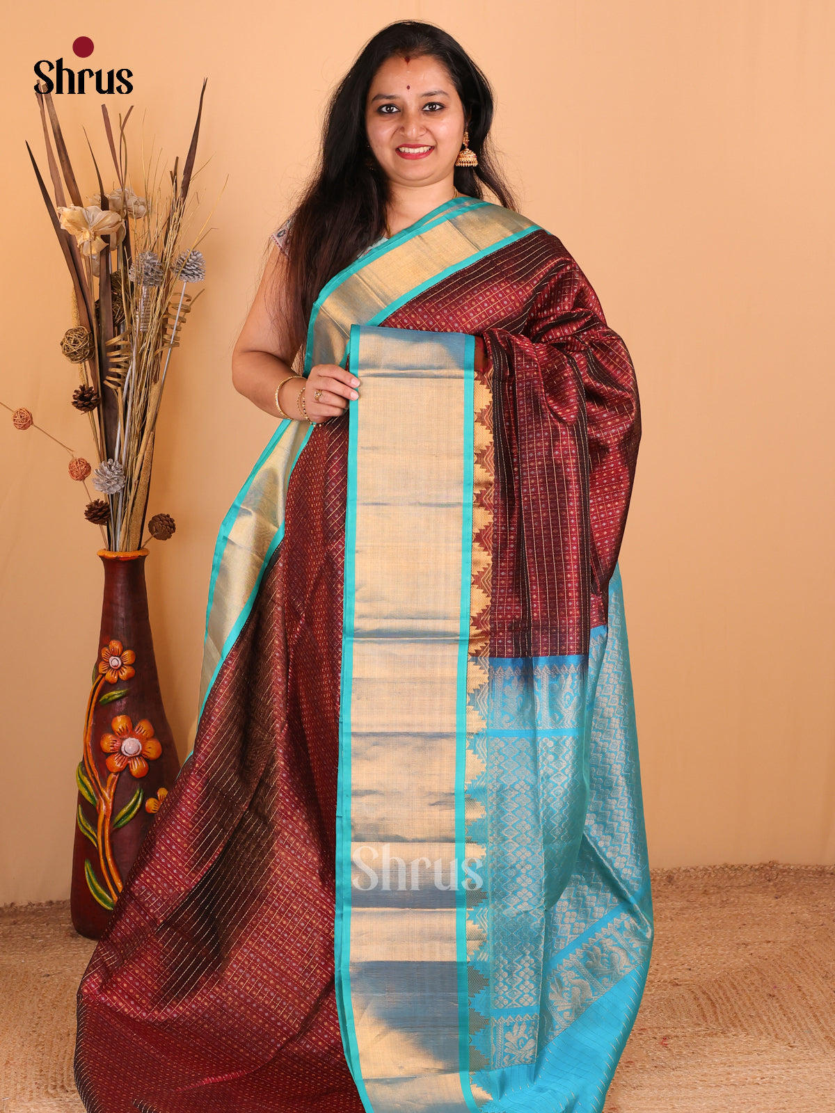 Elegant Brown Silk Cotton Saree With Zari Checks, Dot Buttas & Blue Border & Zari Pallu - Shop on Shrus.com