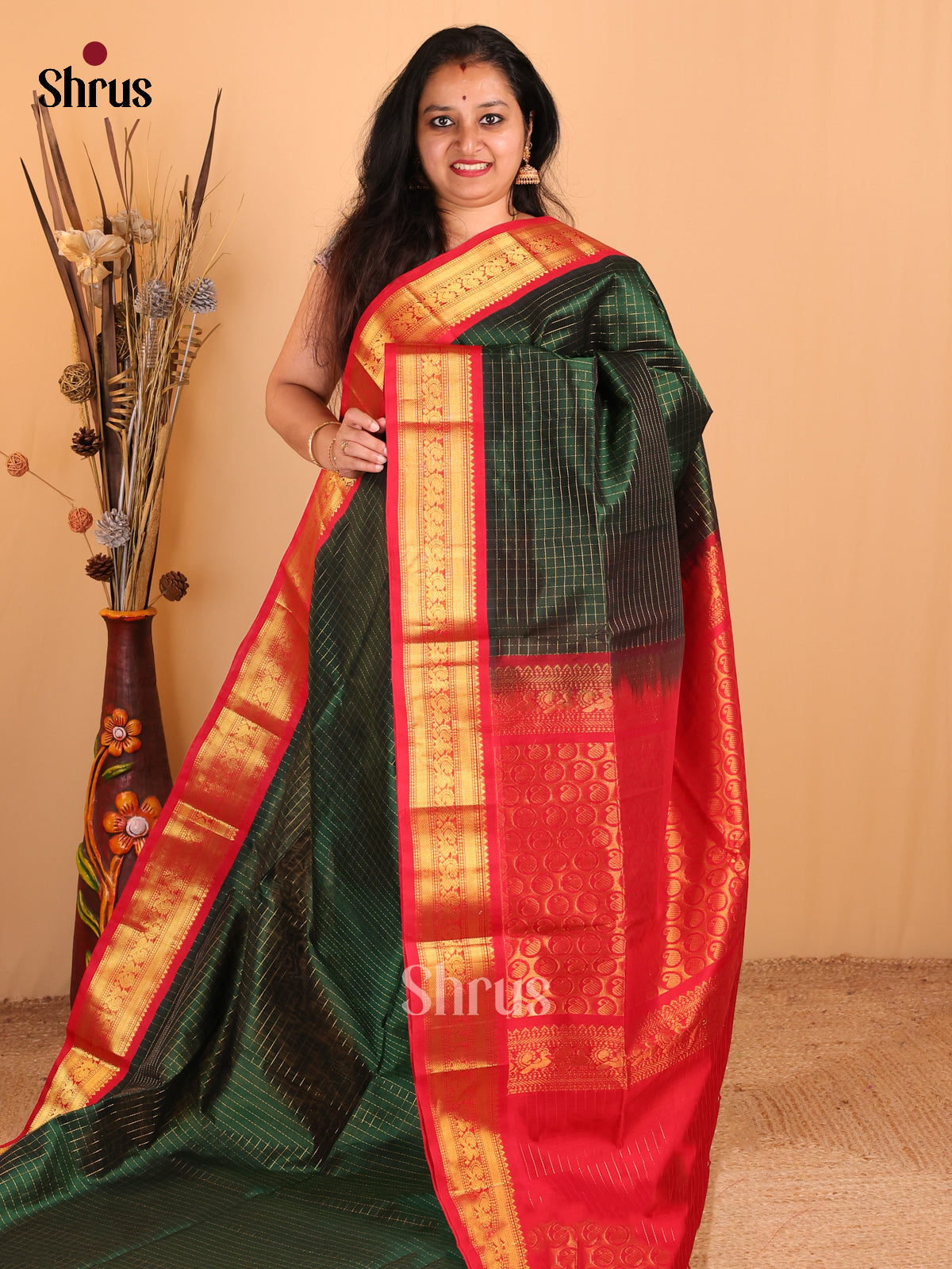 Classic Dark Green Checked Silk Cotton Saree With Red Rettapet Border & Zari Pallu - Shop on Shrus.com