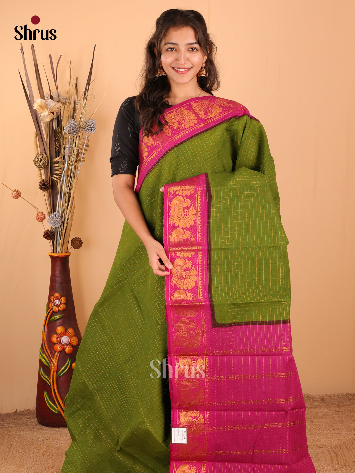Green with Pink - DDS15019 - Sungudi Cotton Saree - Shop on Shrus.com