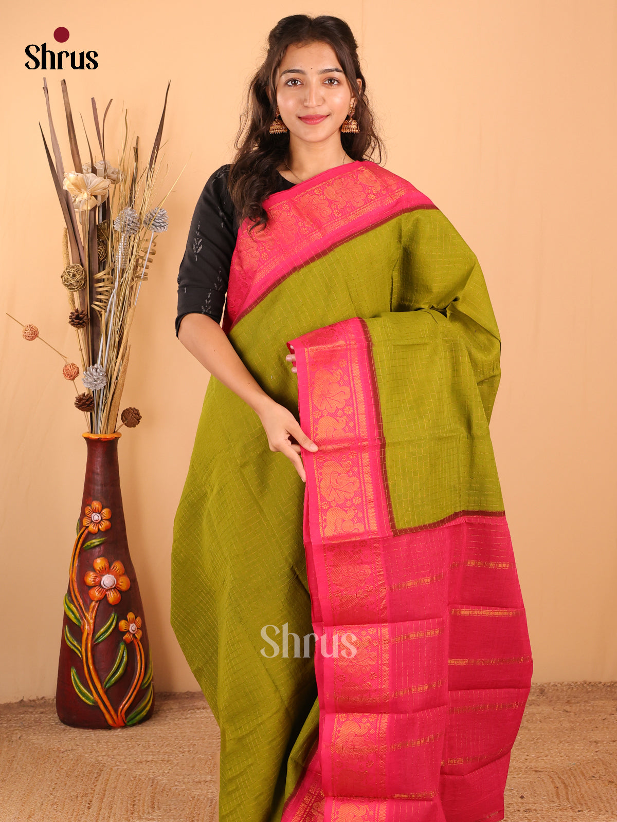Green with Pink - DDS15063 - Sungudi Cotton Saree - Shop on Shrus.com