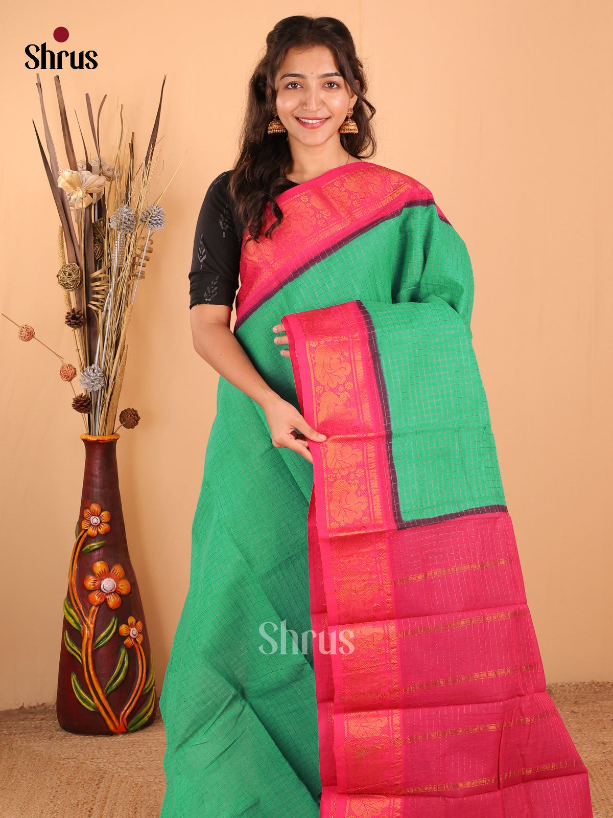 Green with Pink - DDS15080 - Sungudi Cotton Saree - Shop on Shrus.com