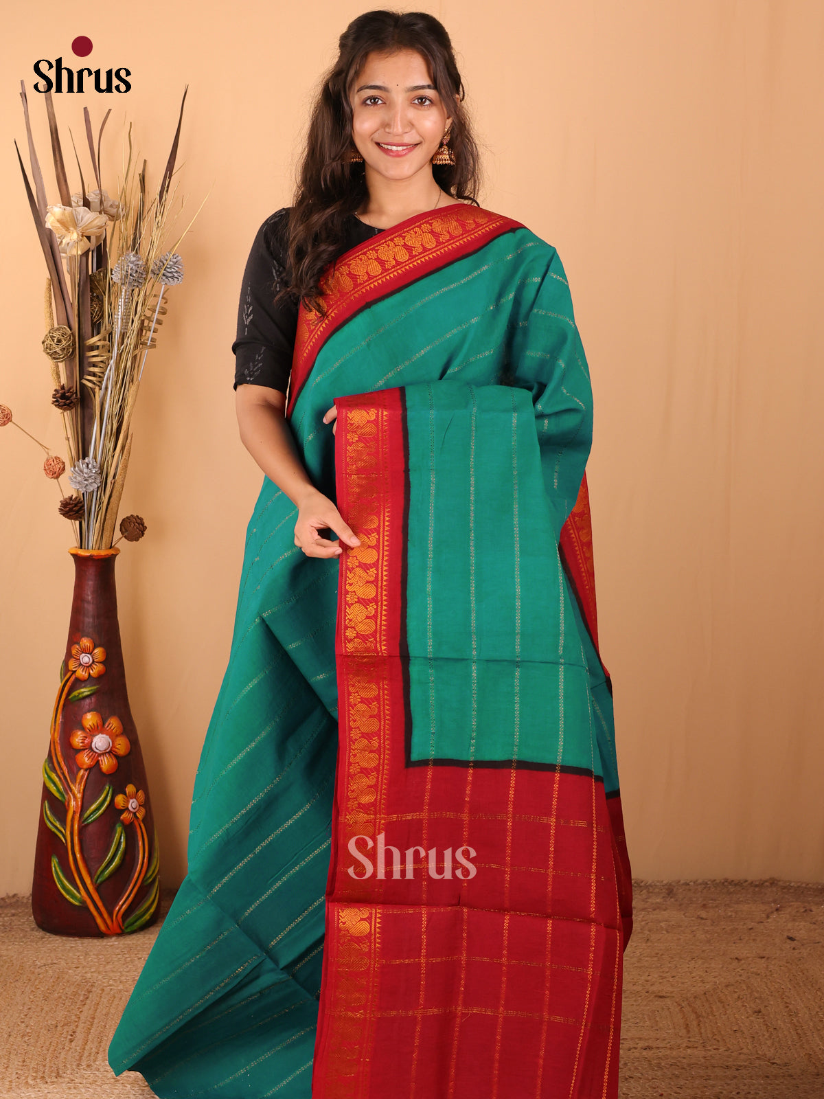 Green with Red - DDS15124 - Sungudi Cotton Saree - Shop on Shrus.com