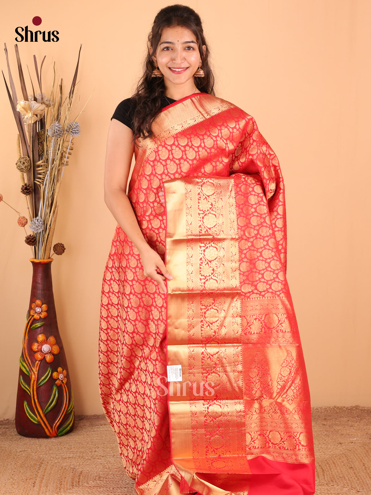Grand Red Bridal Kanchipuram Silk Saree with Gold Floral Zari Border & Brocade Pallu - Shop on Shrus.com