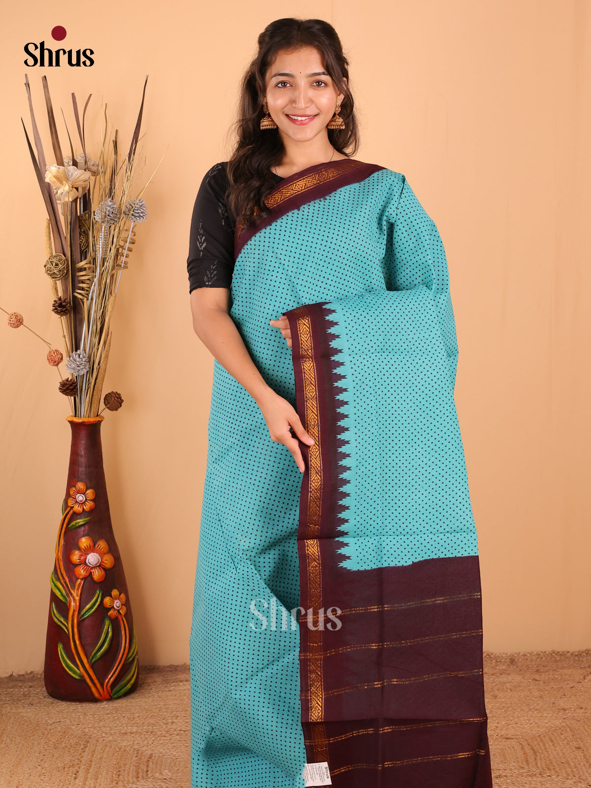 DDS15199 - Sungudi Cotton Saree - Shop on Shrus.com