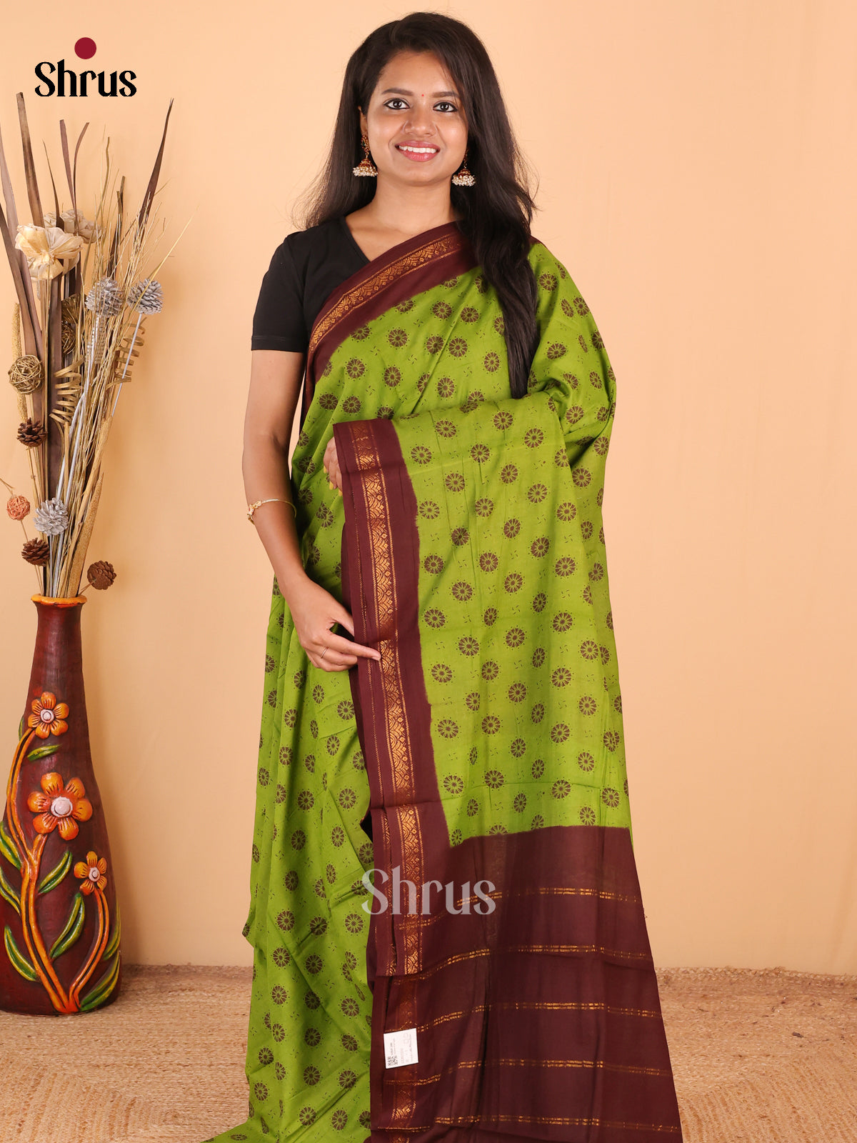 Green with Maroon - DDS15210 - Sungudi Cotton Saree - Shop on Shrus.com