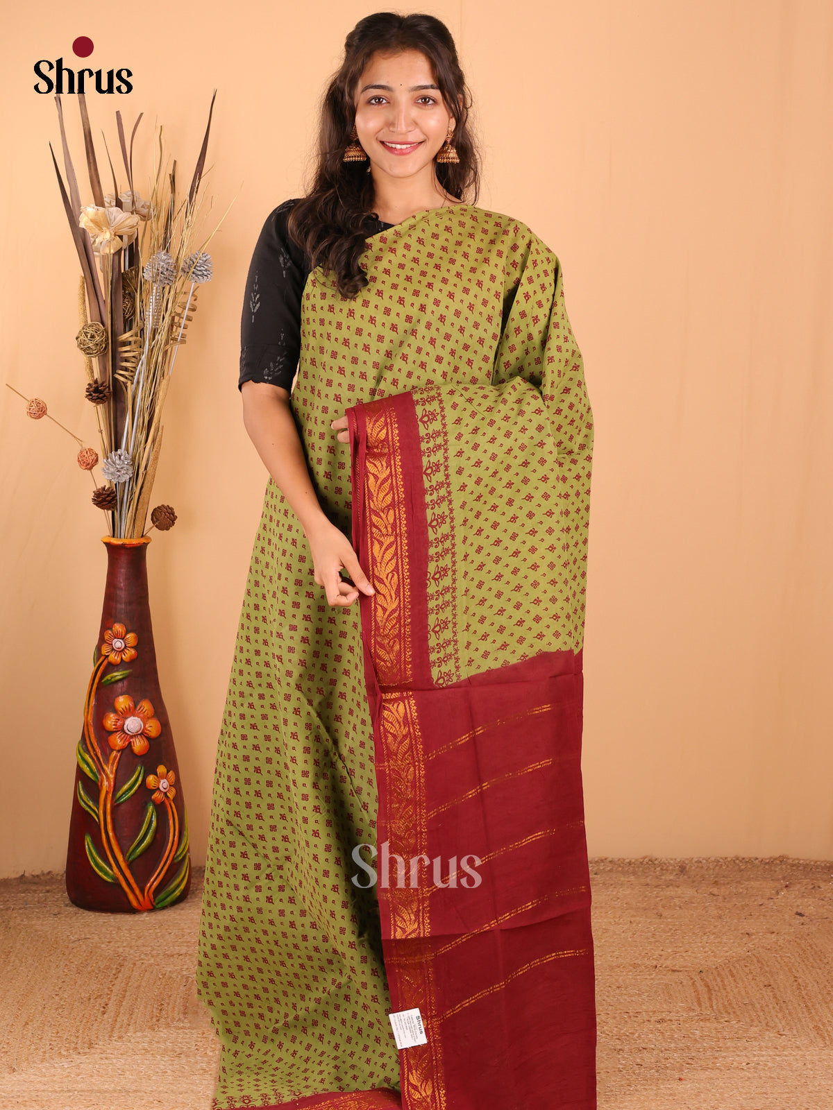 Green with Maroon - DDS15226 - Sungudi Cotton Saree - Shop on Shrus.com