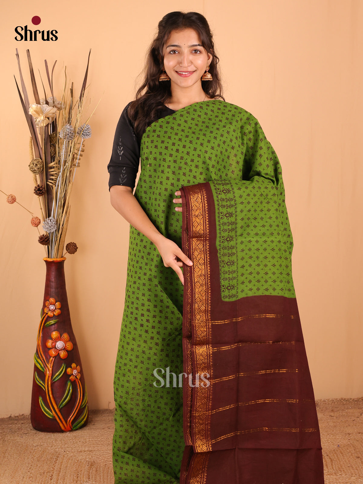 Green with Maroon - DDS15229 - Sungudi Cotton Saree - Shop on Shrus.com