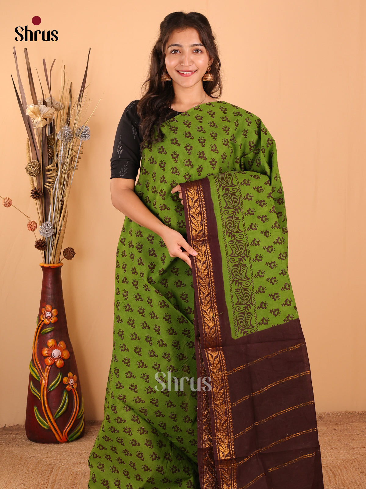 Green with Maroon - DDS15235 - Sungudi Cotton Saree - Shop on Shrus.com