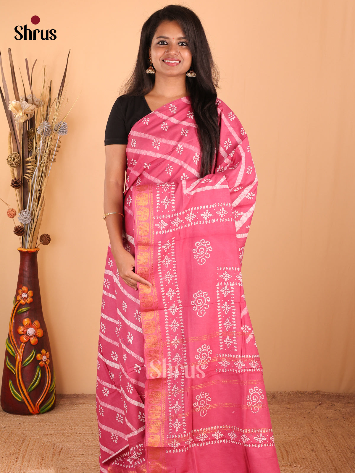 Pink - DDS15248 - Sungudi Cotton Saree - Shop on Shrus.com