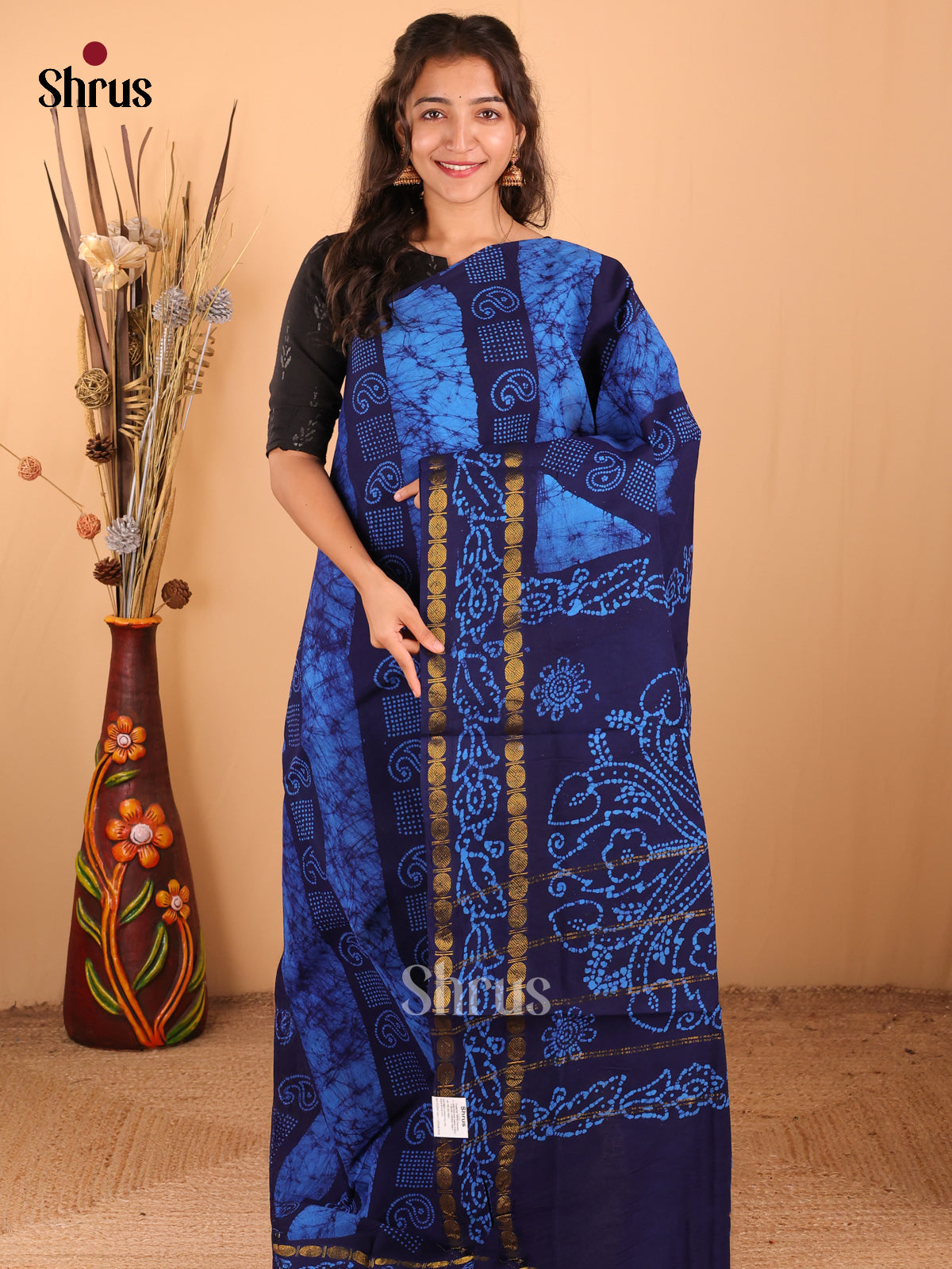 Blue - DDS15254 - Sungudi Cotton Saree - Shop on Shrus.com