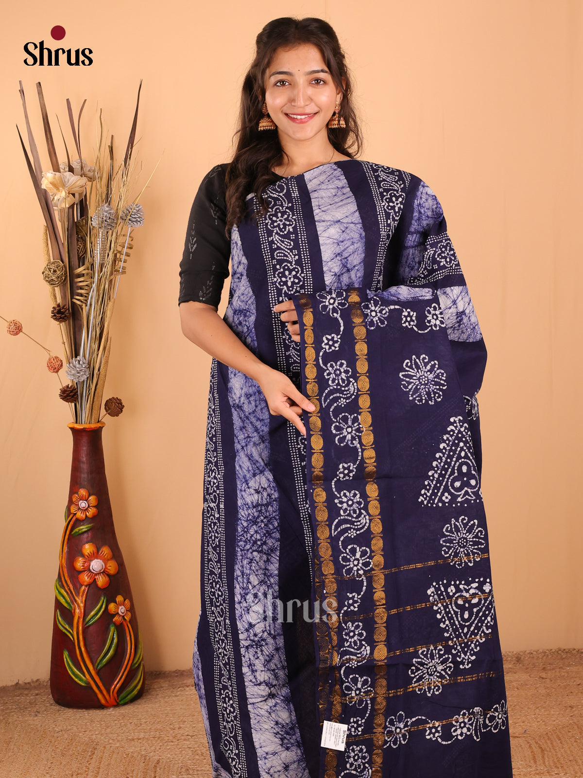 Cream & Violet - DDS15255 - Sungudi Cotton Saree - Shop on Shrus.com