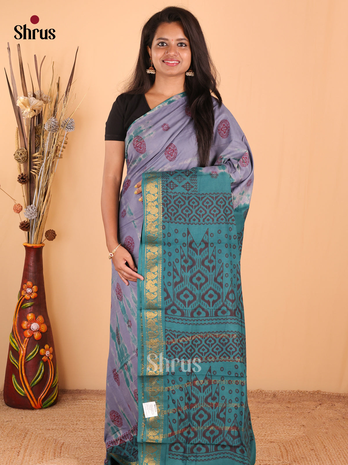 Lavender with Green - DDS15276 - Sungudi Cotton Saree - Shop on Shrus.com