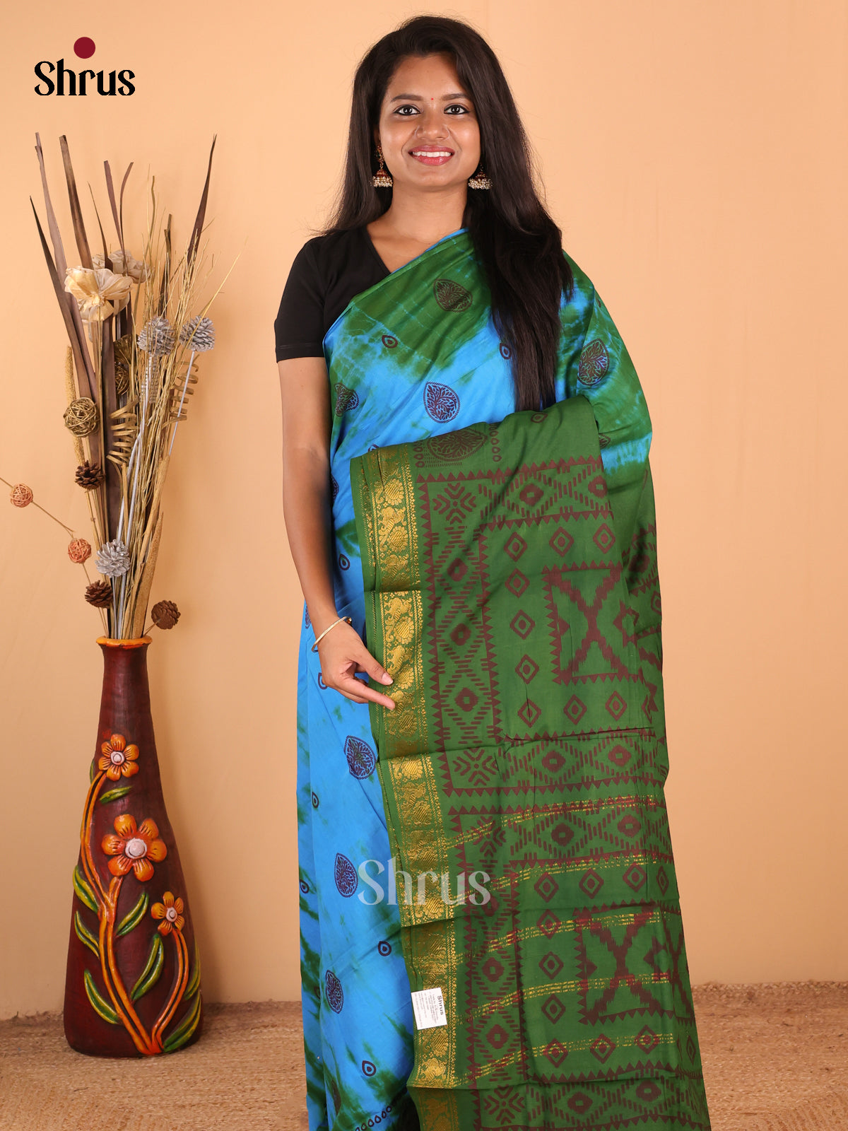 Blue with Green - DDS15284 - Sungudi Cotton Saree - Shop on Shrus.com