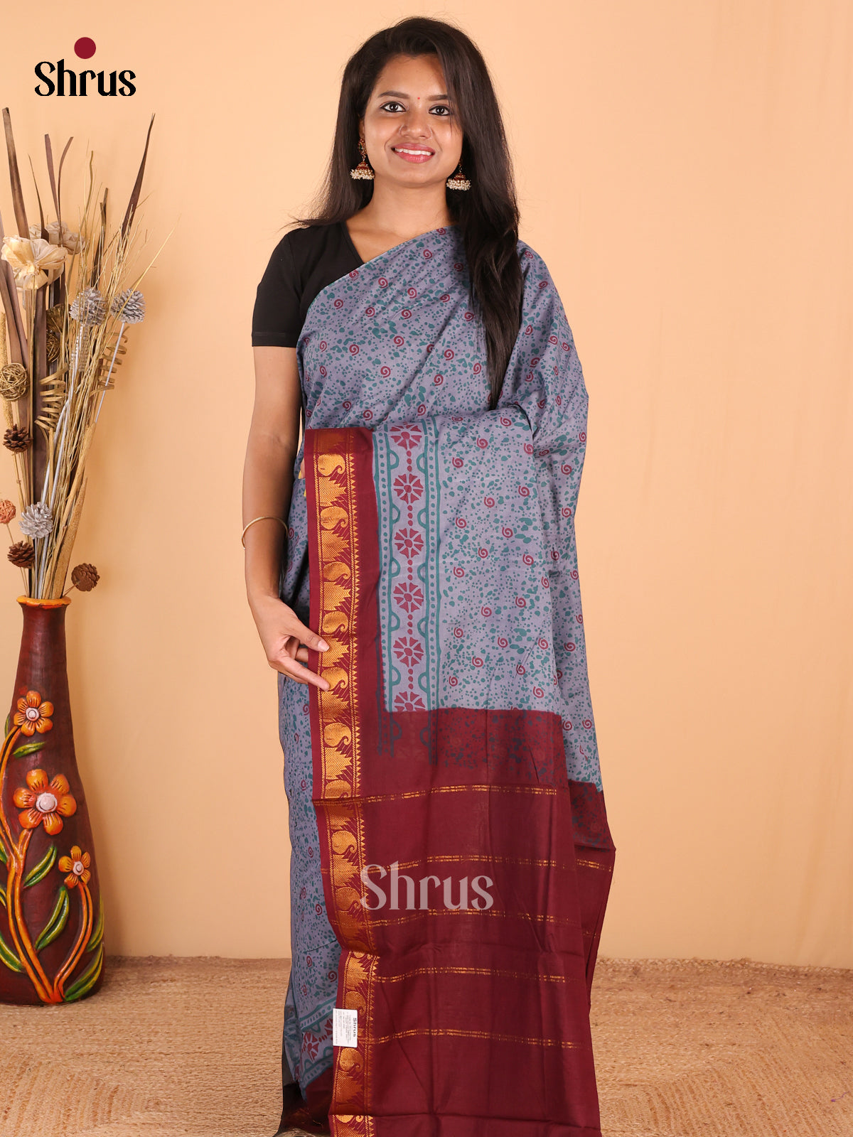 Grey with Maroon - DDS15313 - Sungudi Cotton Saree - Shop on Shrus.com
