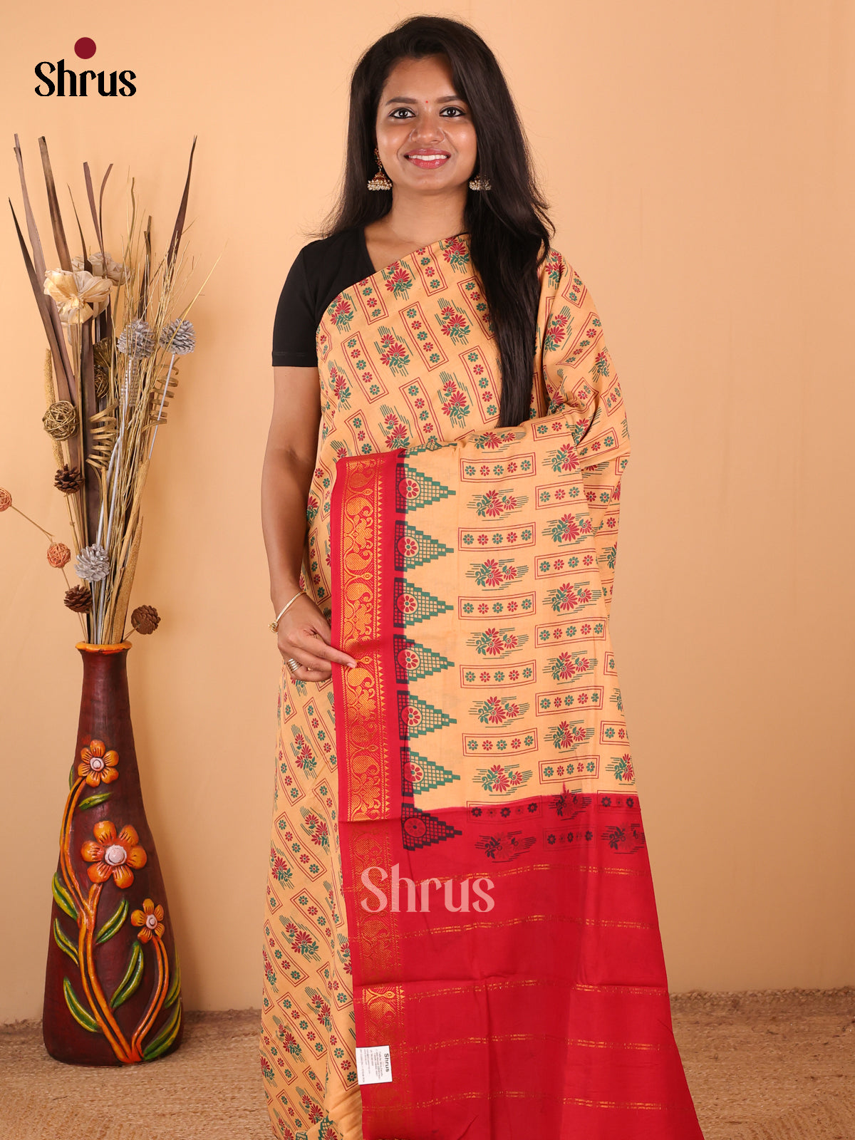 Peach with Red - DDS15315 - Sungudi Cotton Saree - Shop on Shrus.com