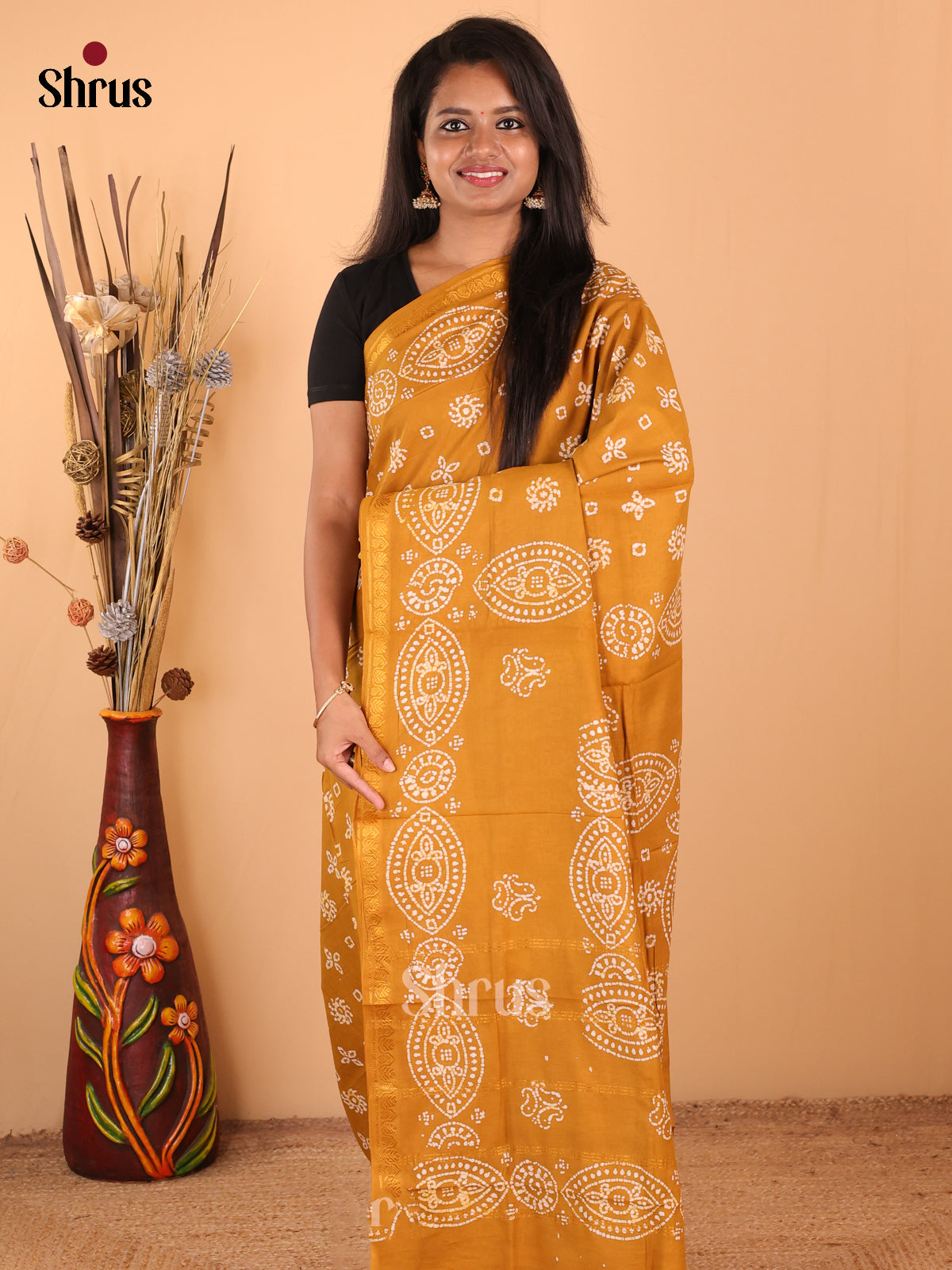 Mustard - DDS15327 - Sungudi Cotton Saree - Shop on Shrus.com