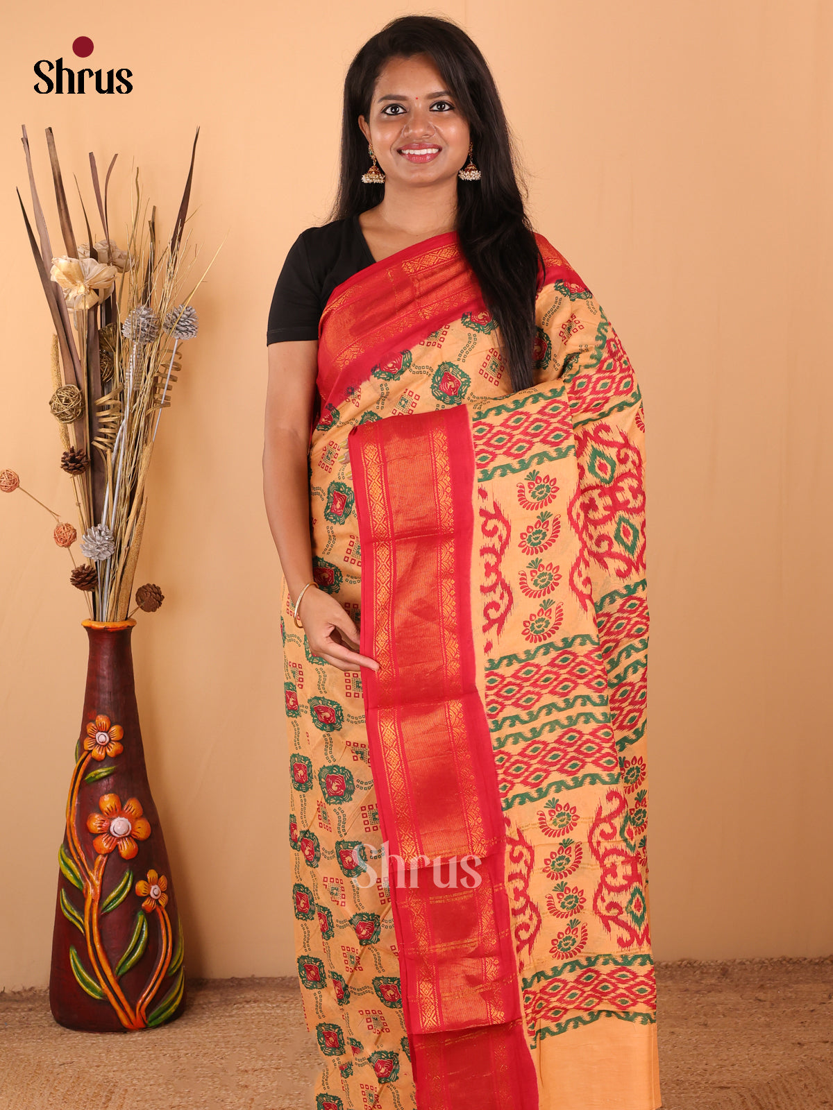 Peach with Red - DDS15332 - Sungudi Cotton Saree - Shop on Shrus.com