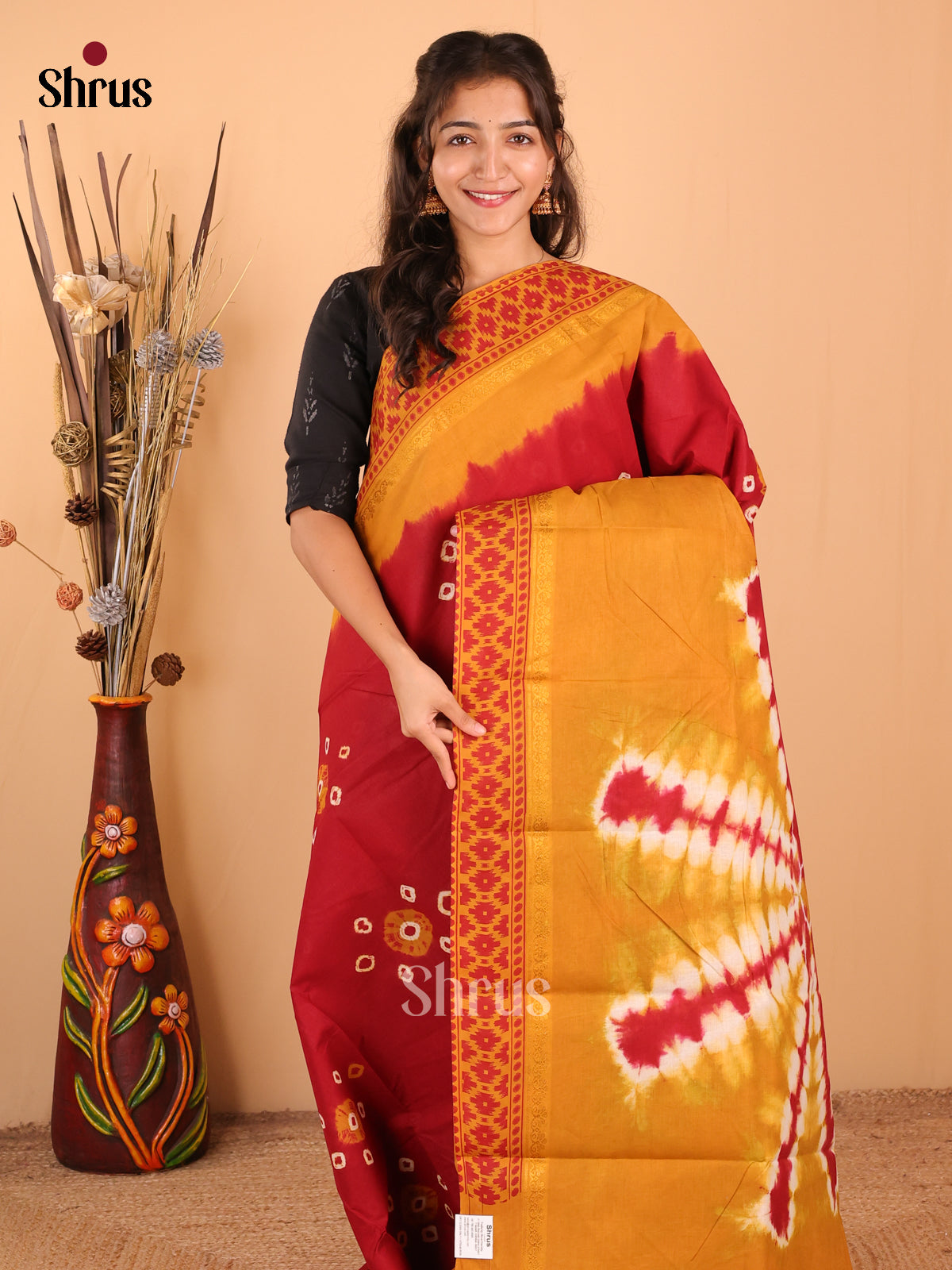 DDS15347 - Sungudi Cotton Saree - Shop on Shrus.com