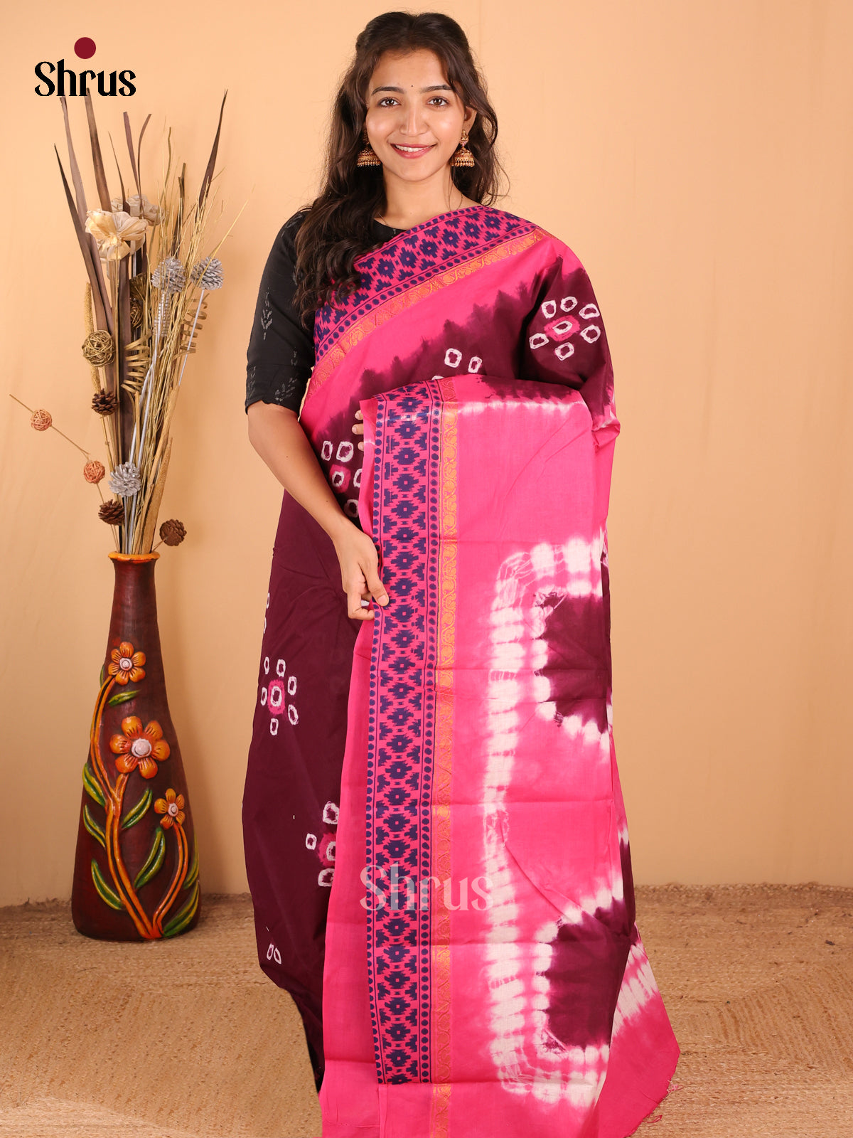 Maroon with Pink - DDS15349 - Sungudi Cotton Saree - Shop on Shrus.com