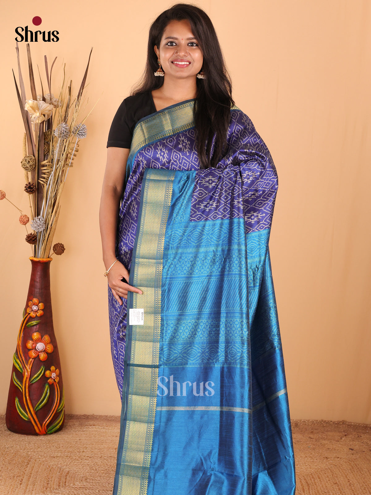 DDS16050 - Semi Patola Saree - Shop on Shrus.com