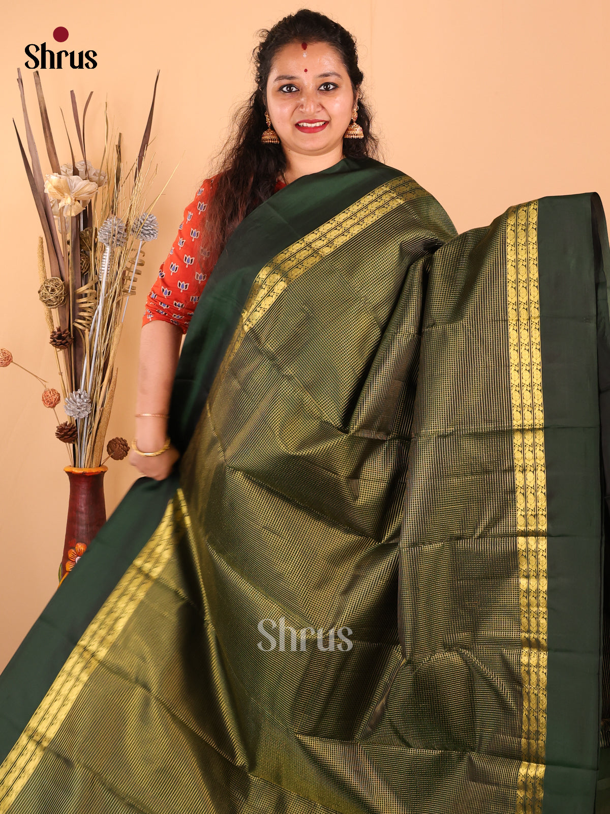 DDS17010 - Kanchipuram silk Saree - Shop on Shrus.com