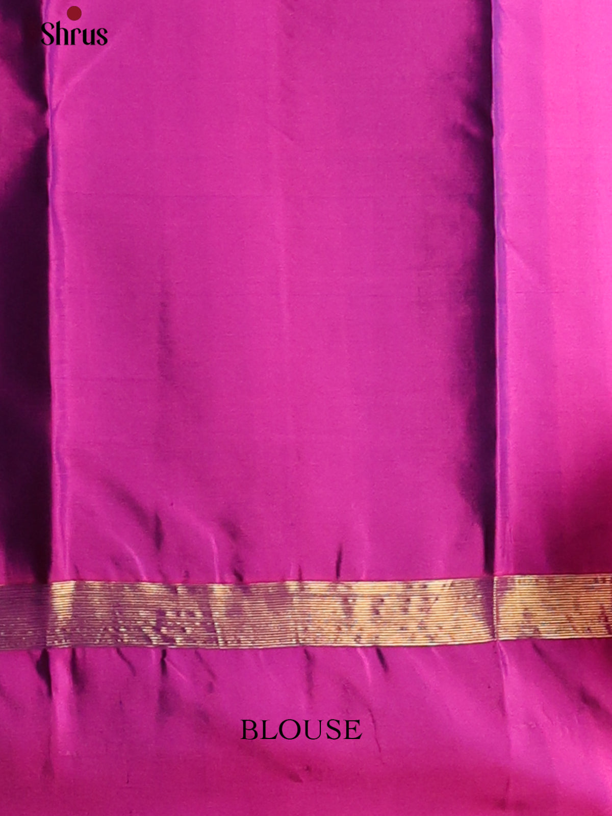 Glimmering Green Kanchipuram silk Saree with zari buttas & vaira oosi checks-3