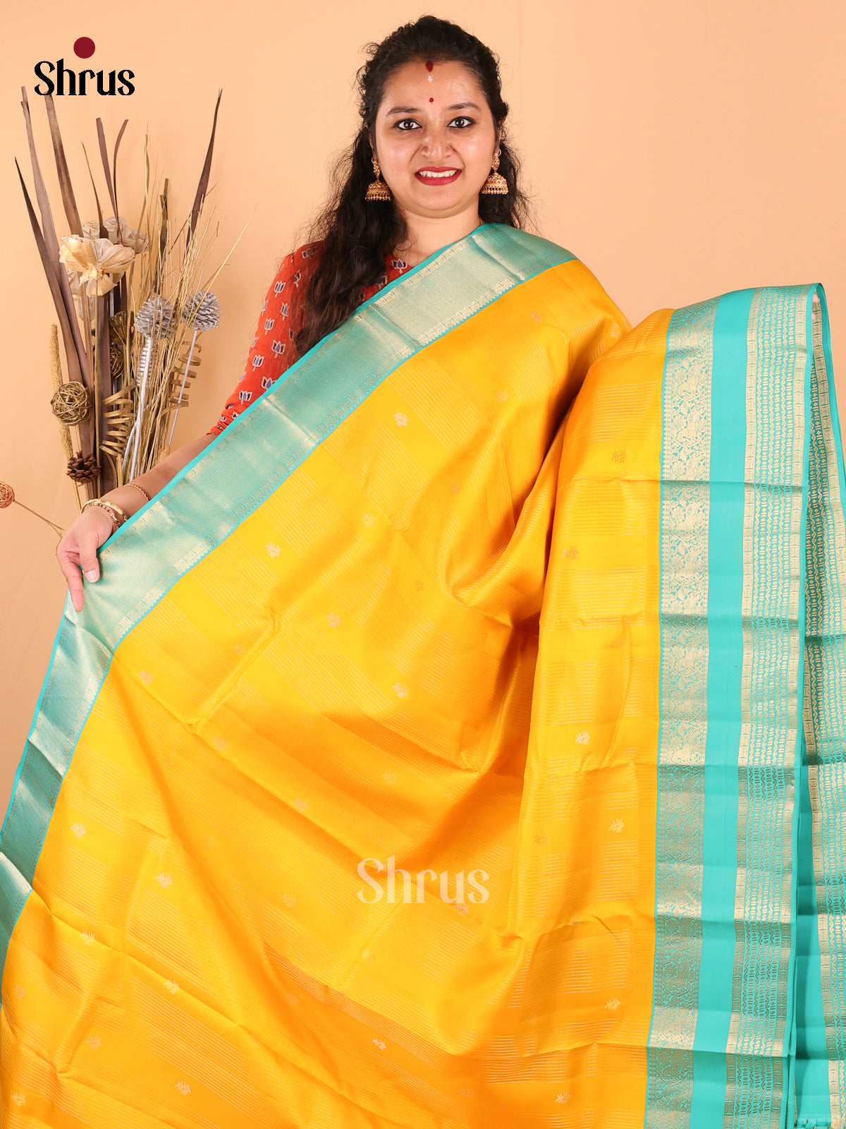 Lustrous Yellow Kanchipuram silk Saree with zari stripes , buttas , rettaipet border-2