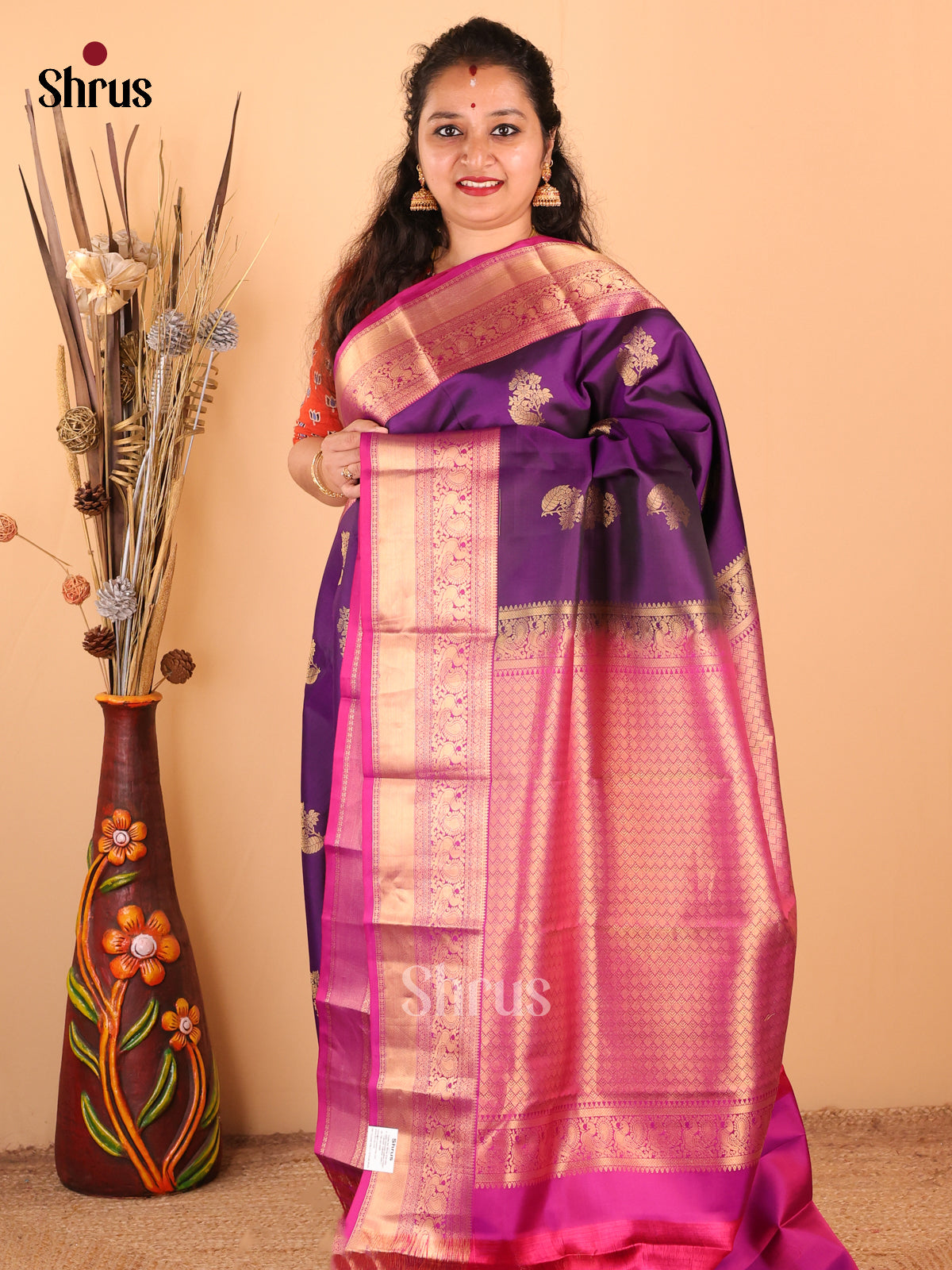 DDS17059 - Kanchipuram silk Saree - Shop on Shrus.com
