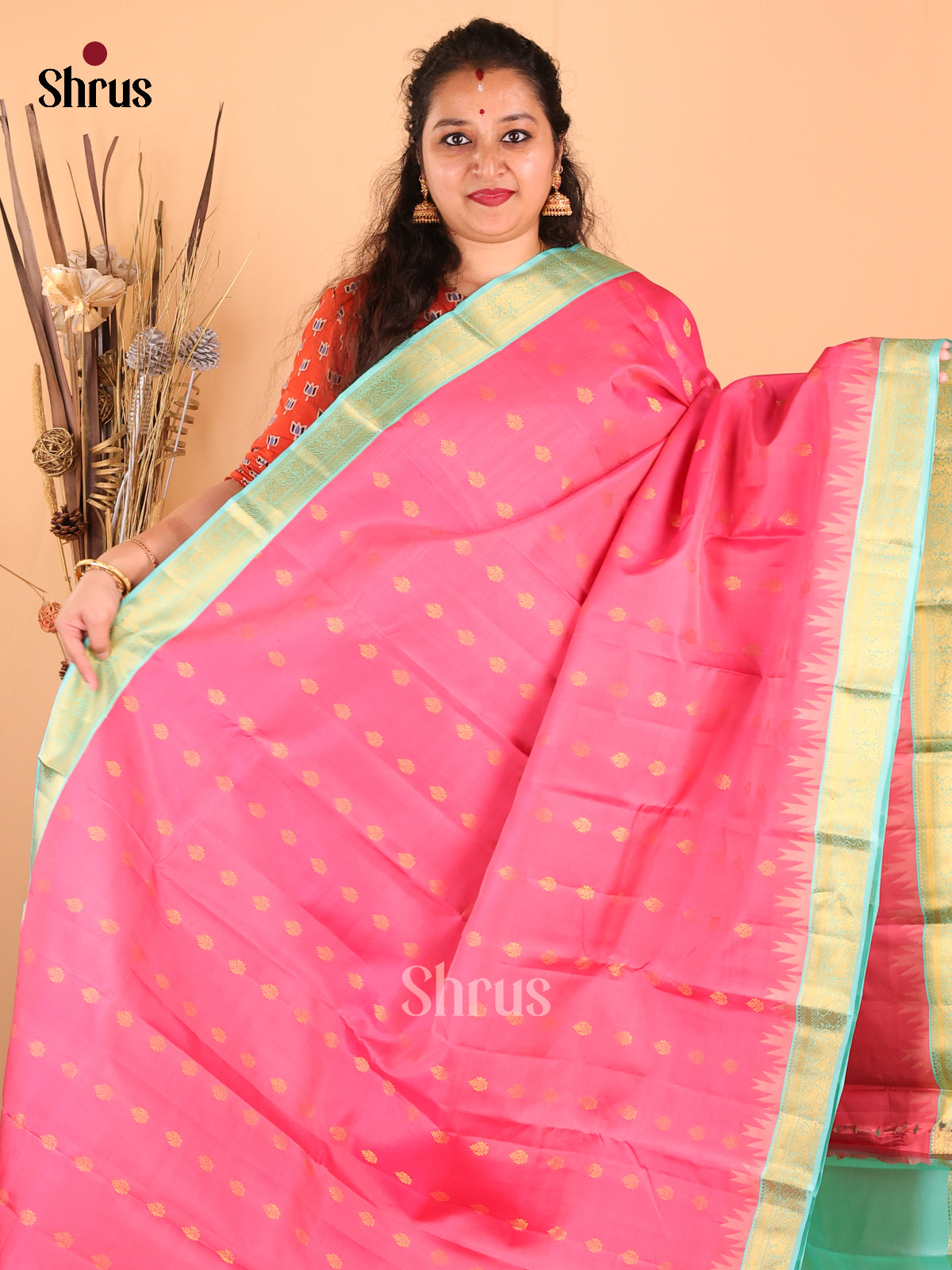Dazzling Pink Kanchipuram silk Saree with zari woven thousand buttas, peacock vines border-2
