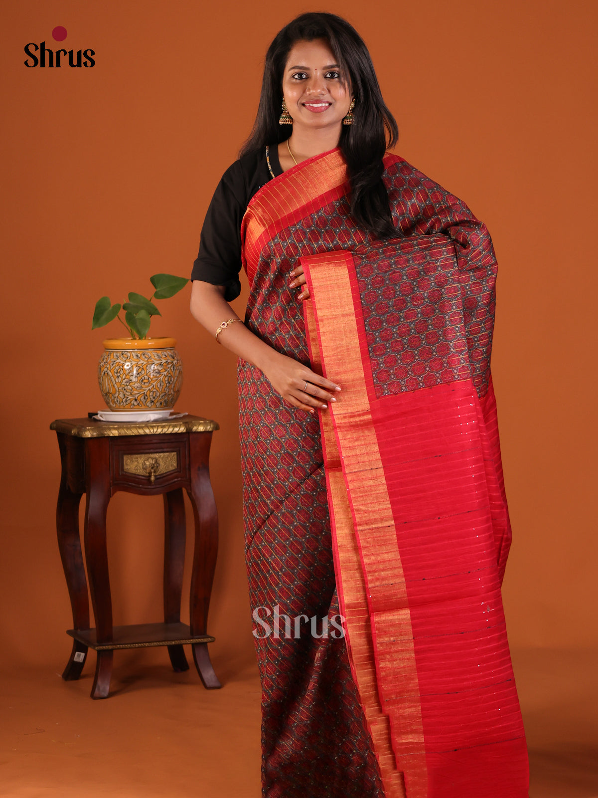 Dark Grey with Red - Printed Tussar Saree - Shop on Shrus.com