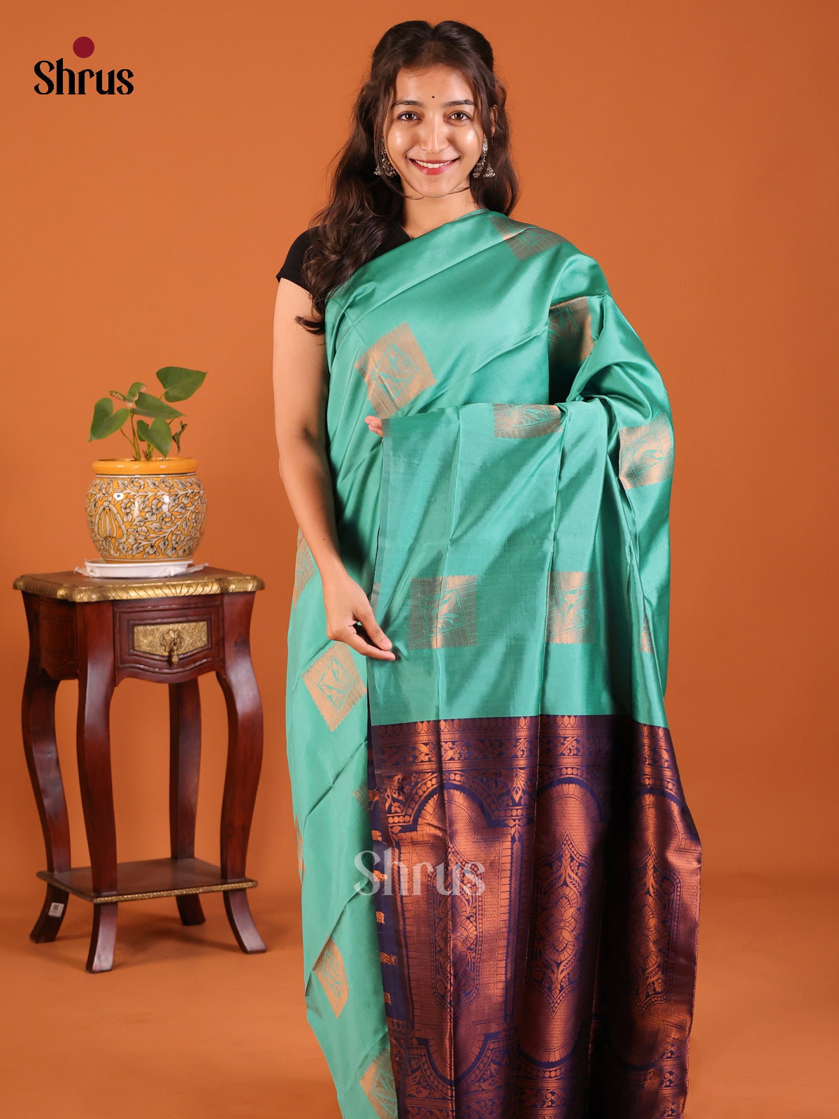 Green with Blue - Semisoft silk Saree - Shop on Shrus.com