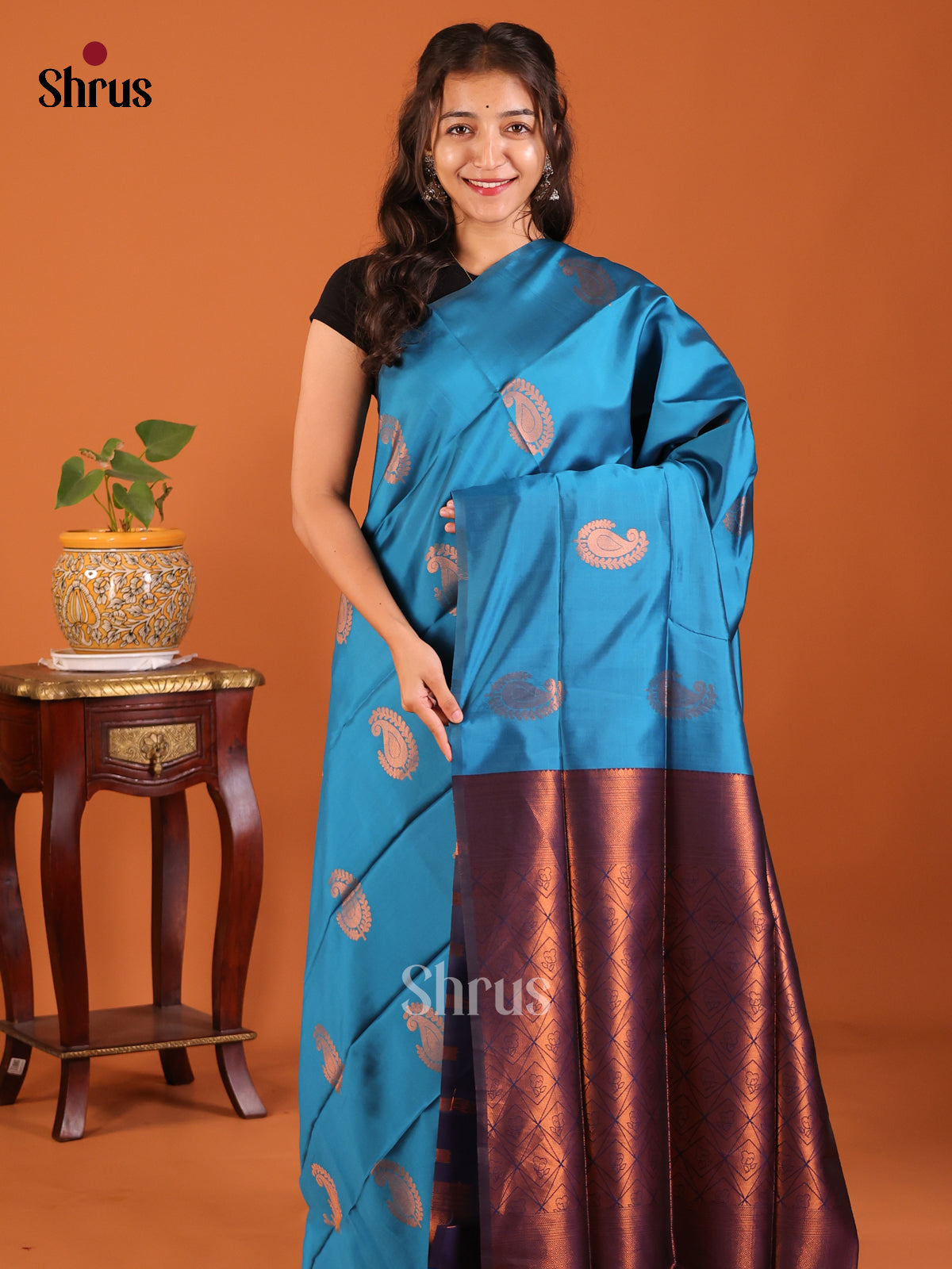 Blue with Navy Blue - Semisoft silk Saree - Shop on Shrus.com