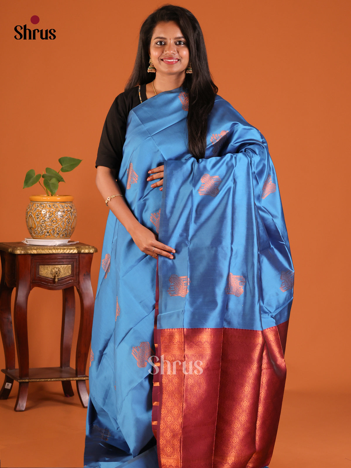Blue with Maroon - Semisoft silk Saree - Shop on Shrus.com