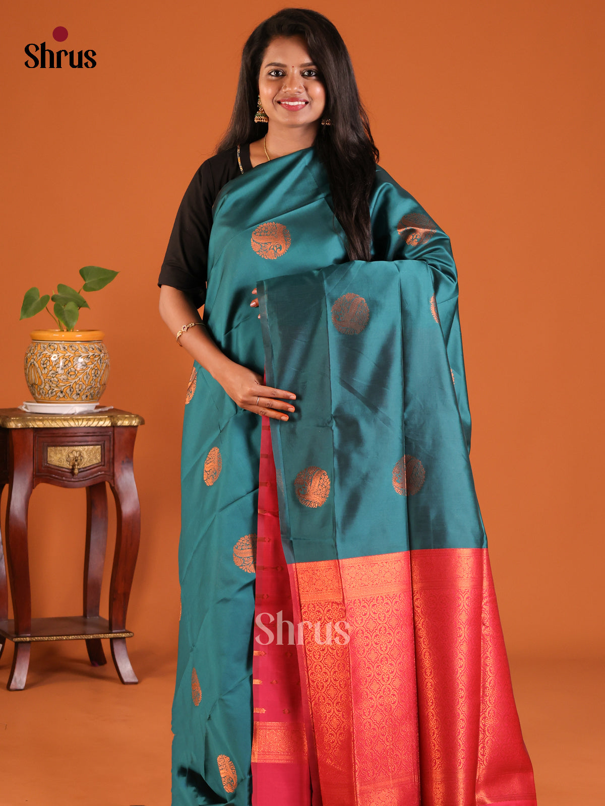 Blue with Maroon- Semisoft silk Saree - Shop on Shrus.com