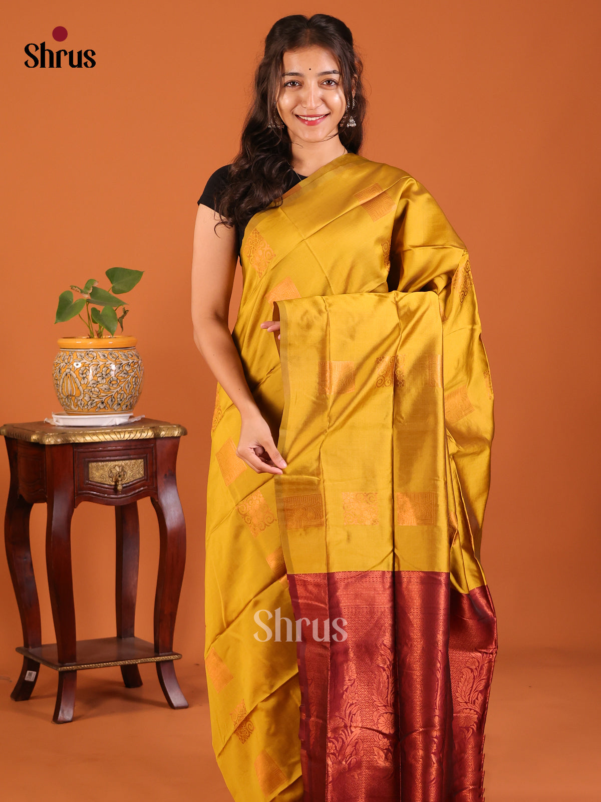 Mustardy Green with Maroon - Semisoft silk Saree - Shop on Shrus.com