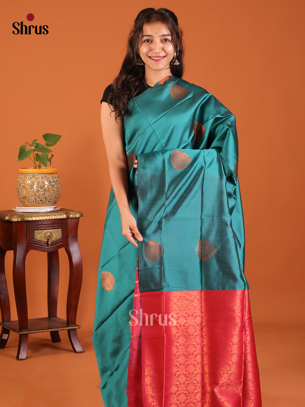 Peacock Green with Maroon - Semisoft silk Saree - Shop on Shrus.com