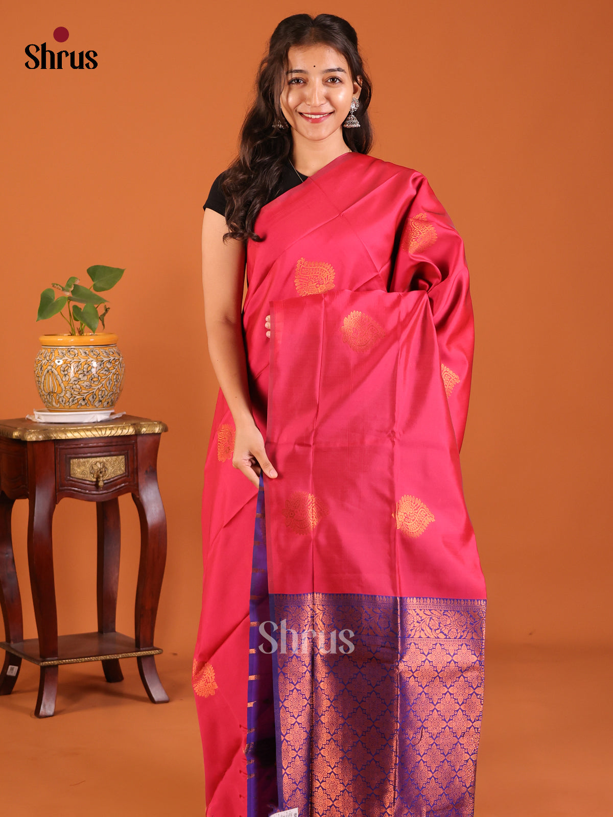 Exquisite Pink Semisoft silk Saree with zari floral motifs ,contrast Blue zari brocade pallu - Shop on Shrus.com