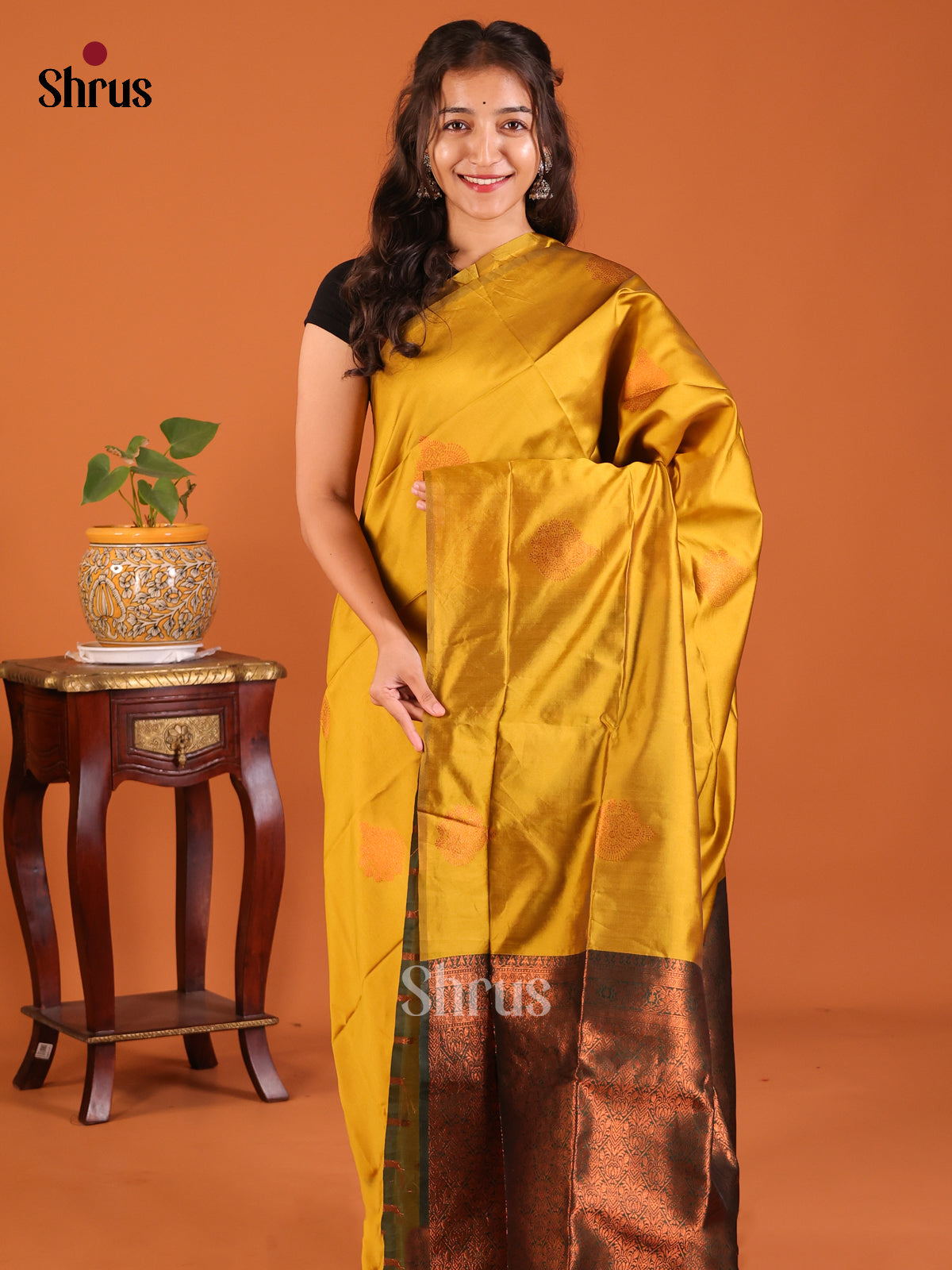 Mustardy Green & Green - Semisoft silk Saree - Shop on Shrus.com