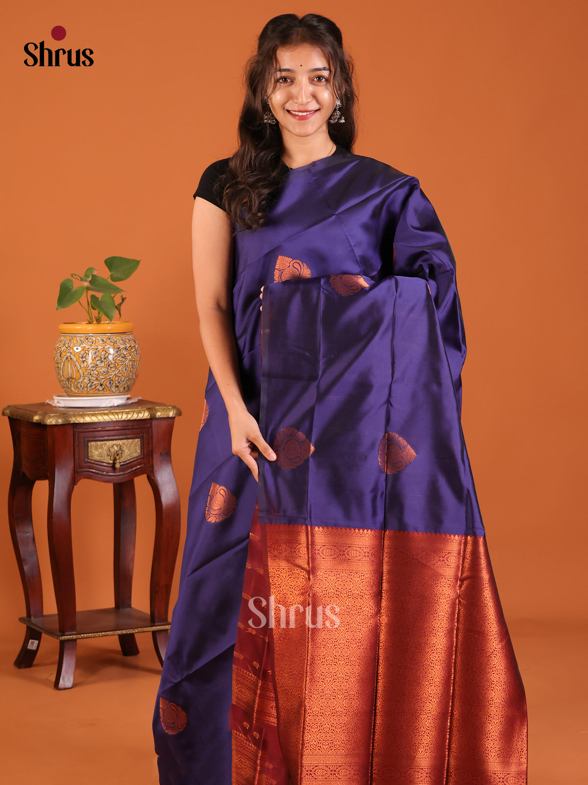 Classic Blue Semisoft silk Saree with gold zari floral motifs ,Maroon Zari brocade Pallu - Shop on Shrus.com