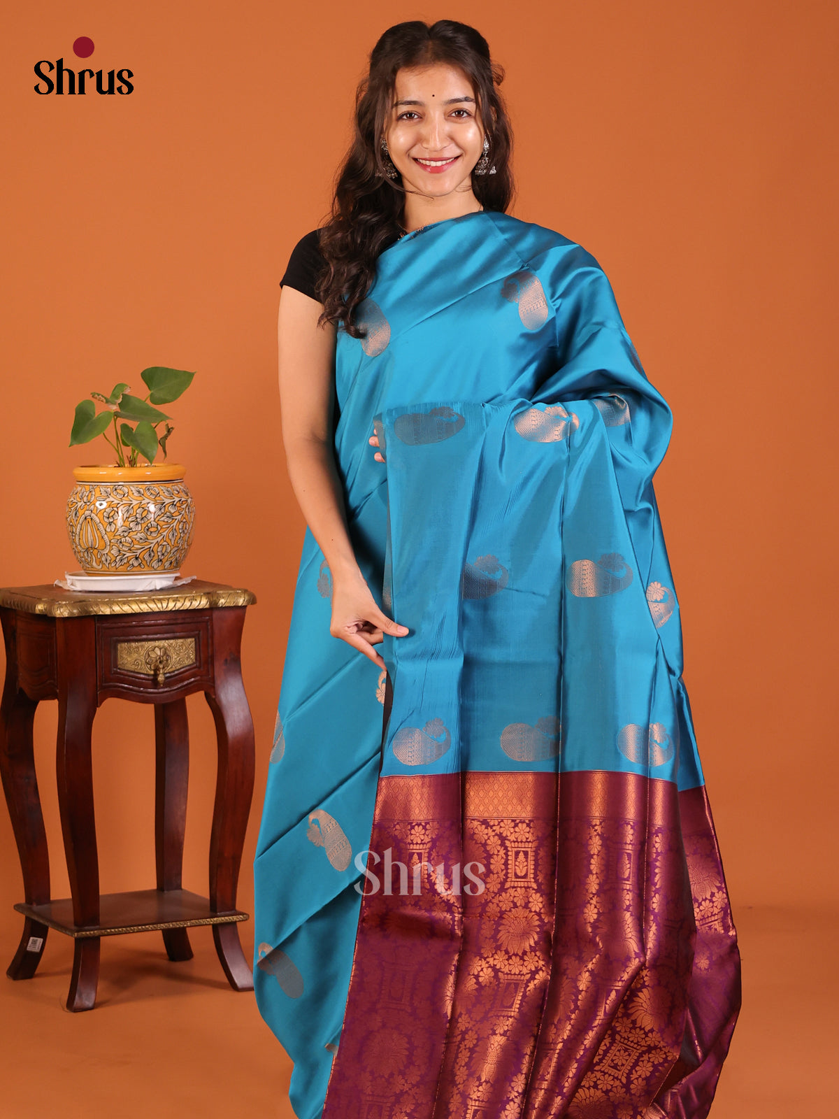 Rich Blue Semisoft silk Saree with gold Zari Paisleys motifs , Majenta brocade blouse, pallu - Shop on Shrus.com