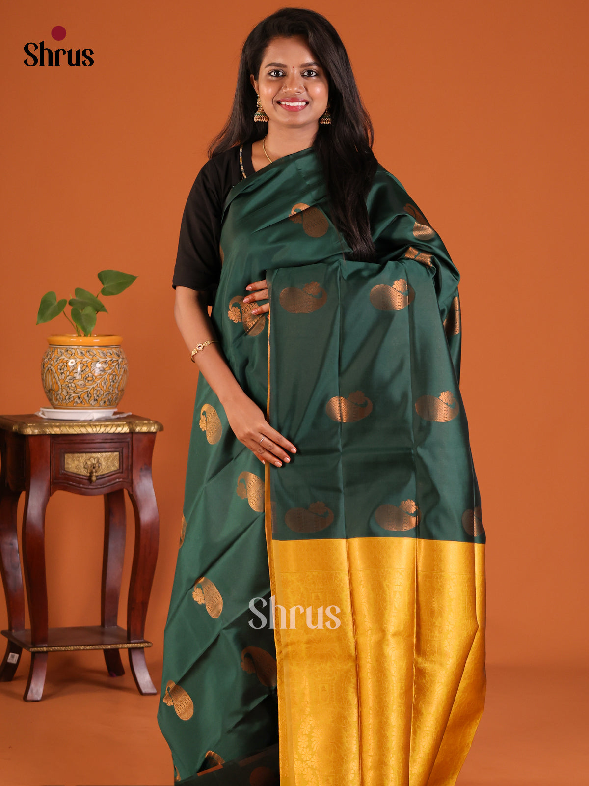 Green with Mustard - Semisoft silk Saree - Shop on Shrus.com