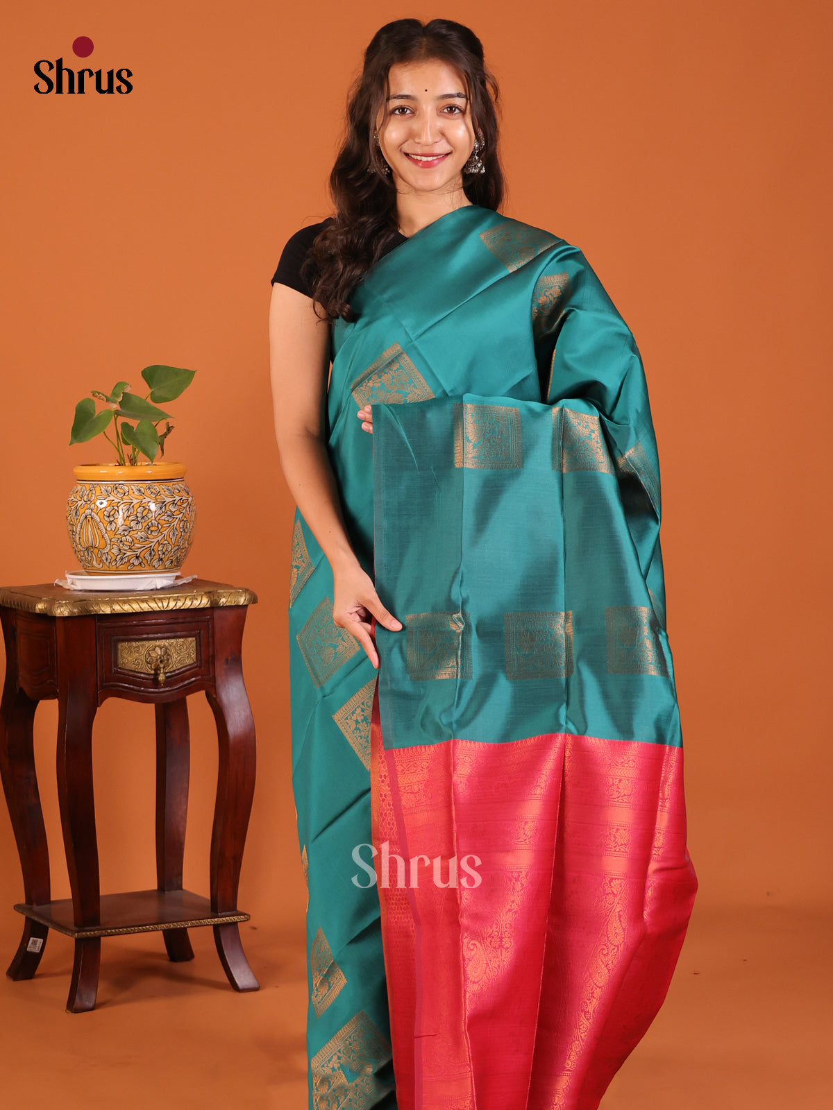 Pretty Green Borderless Semisoft silk Saree with zari woven block motifs , brocade blouse - Shop on Shrus.com