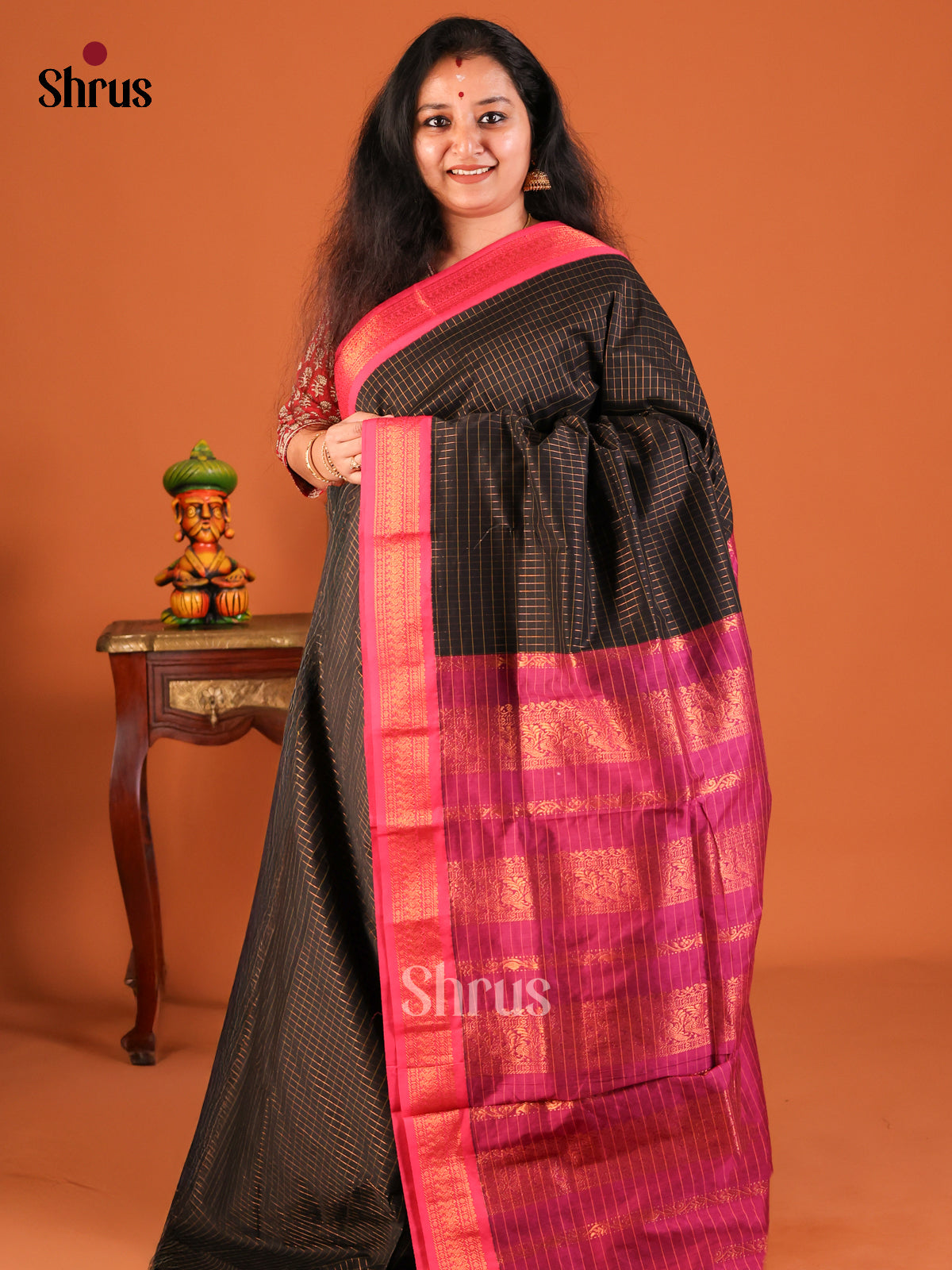 Black with Majenta - Kalyani Cotton Saree - Shop on Shrus.com